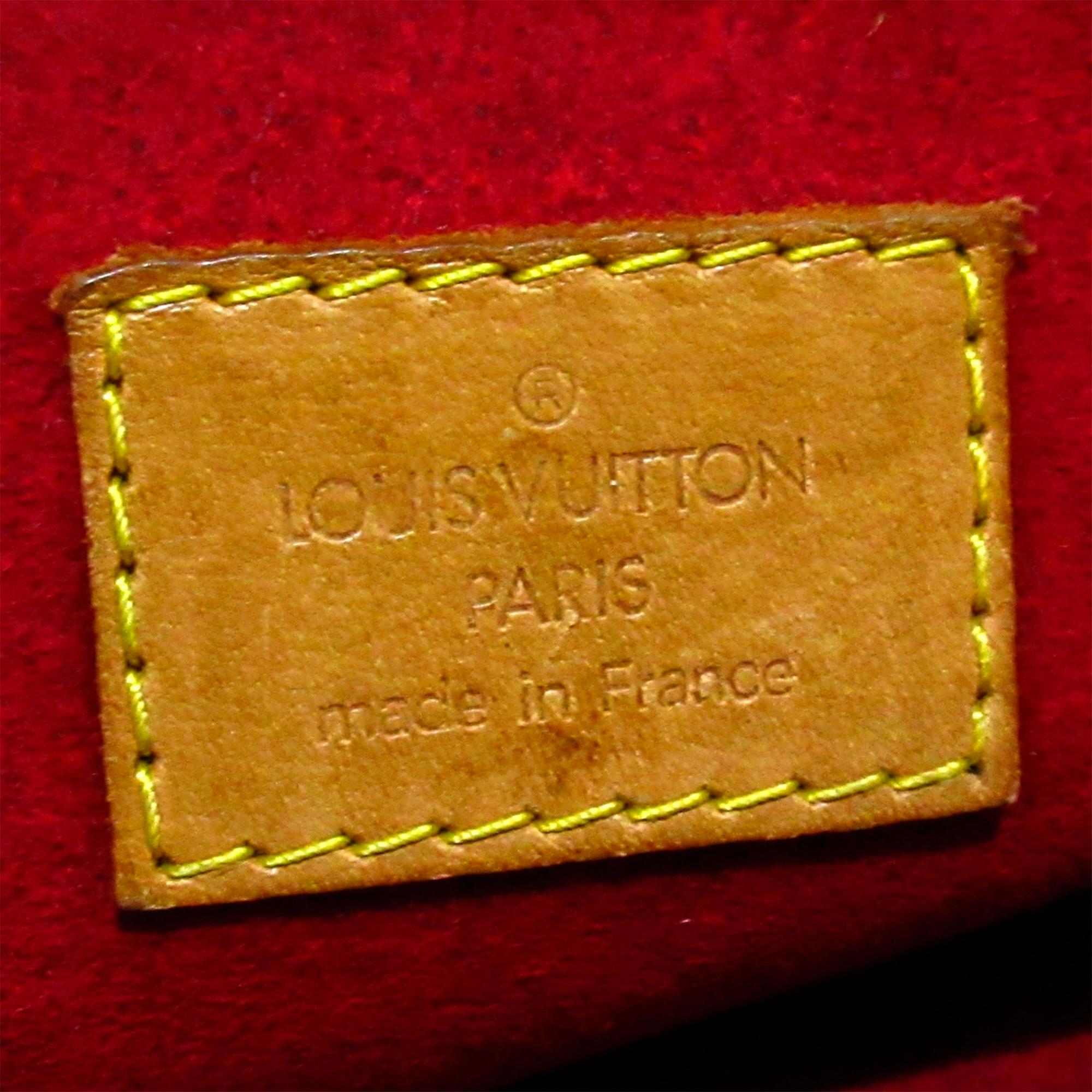 Louis Vuitton Monogram Viva Cite PM (SHG-pA9JQ4)
