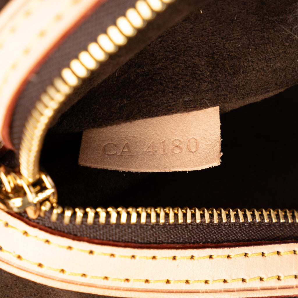 Louis Vuitton Monogram Wilshire MM (SHG-mJRzrg)