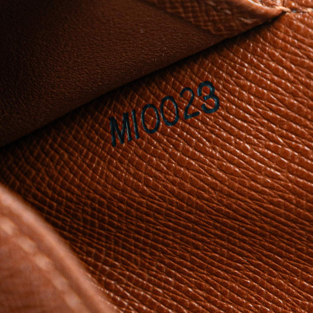 Louis Vuitton Monogram Zippy Small Wallet (SHG-8TI1Sh)