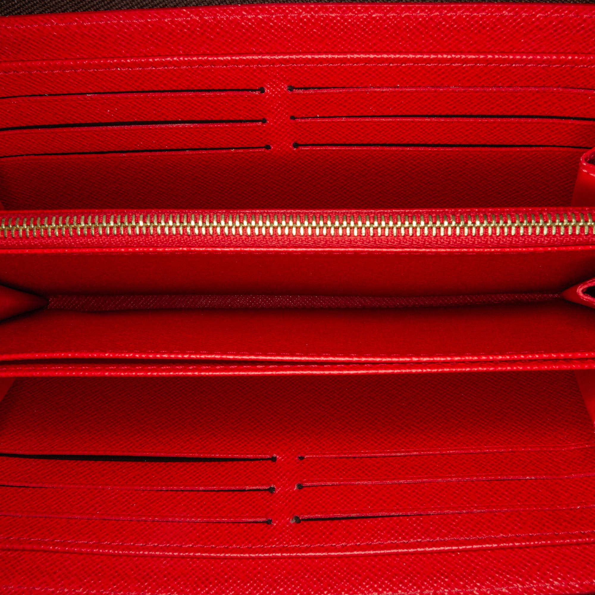 Louis Vuitton Monogram Zippy Wallet (SHG-MgaNQM)