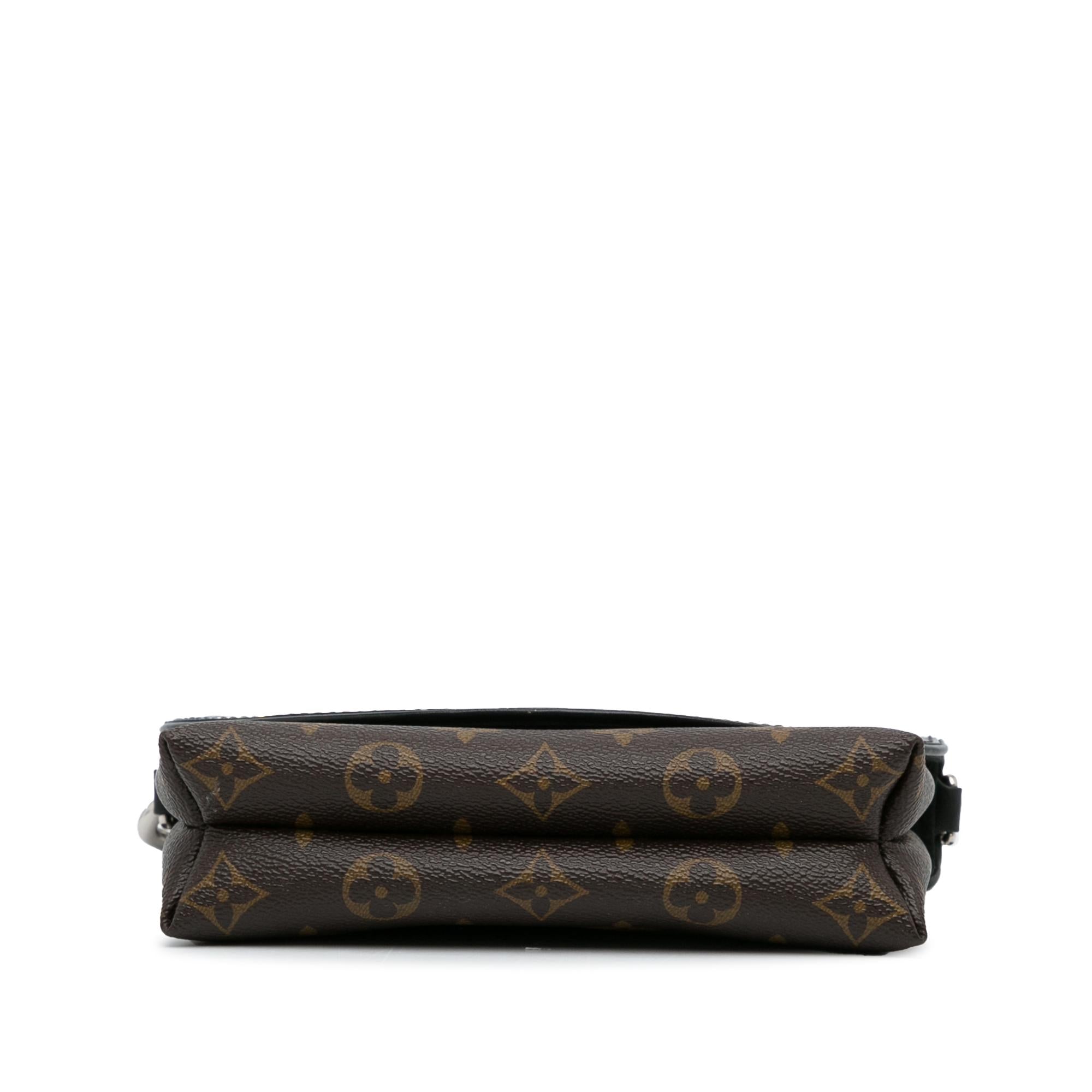 Louis Vuitton Monogram and Epi Printed Kabuki Masks Pochette (SHG-sSGSrc)
