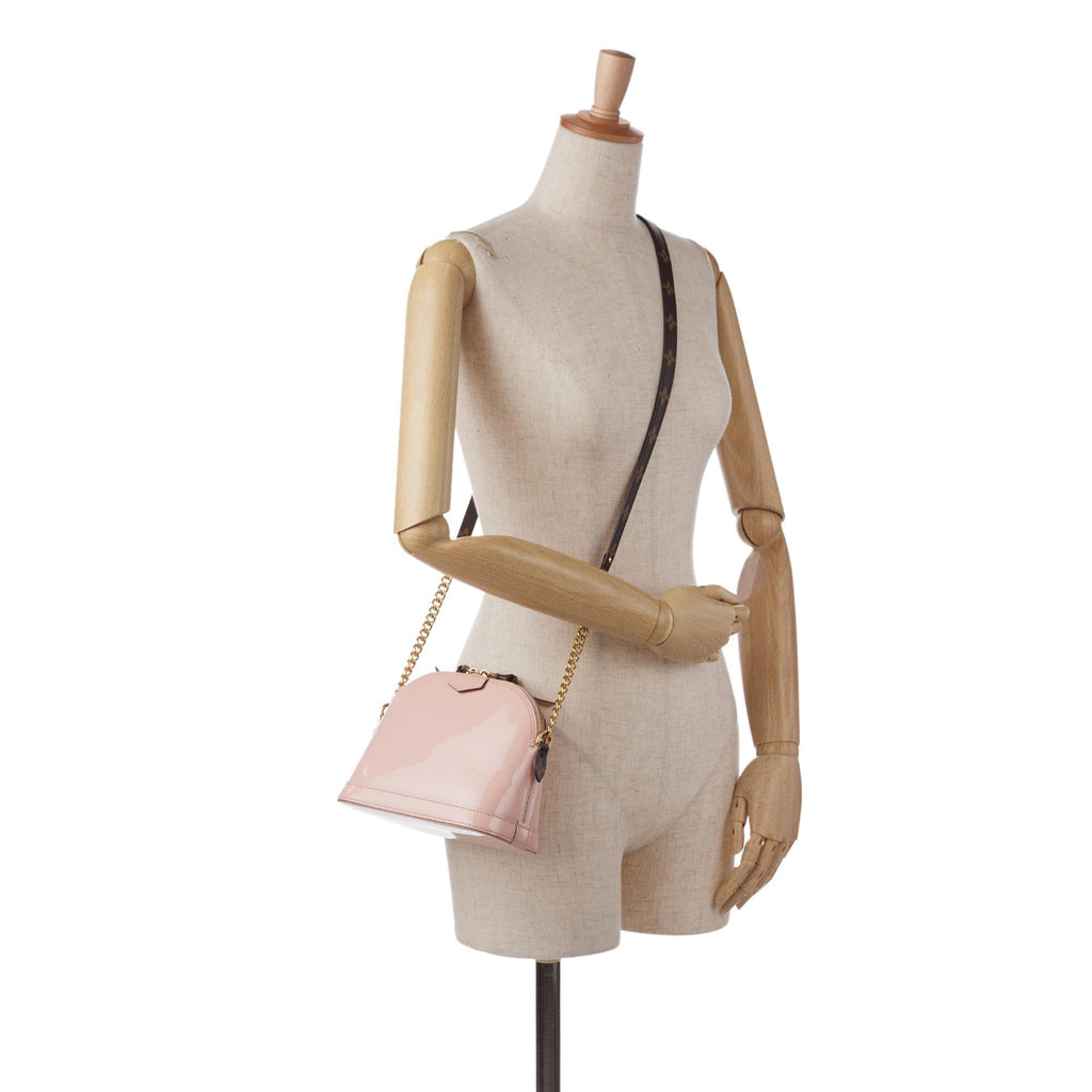 Louis Vuitton Monogram and Vernis Mini Alma Chain Crossbody (SHG-X9iBZK)