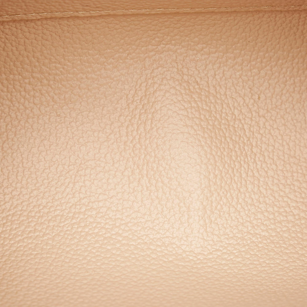 Louis Vuitton Monogram cosmetic pouch (SHG-1y1E0z)
