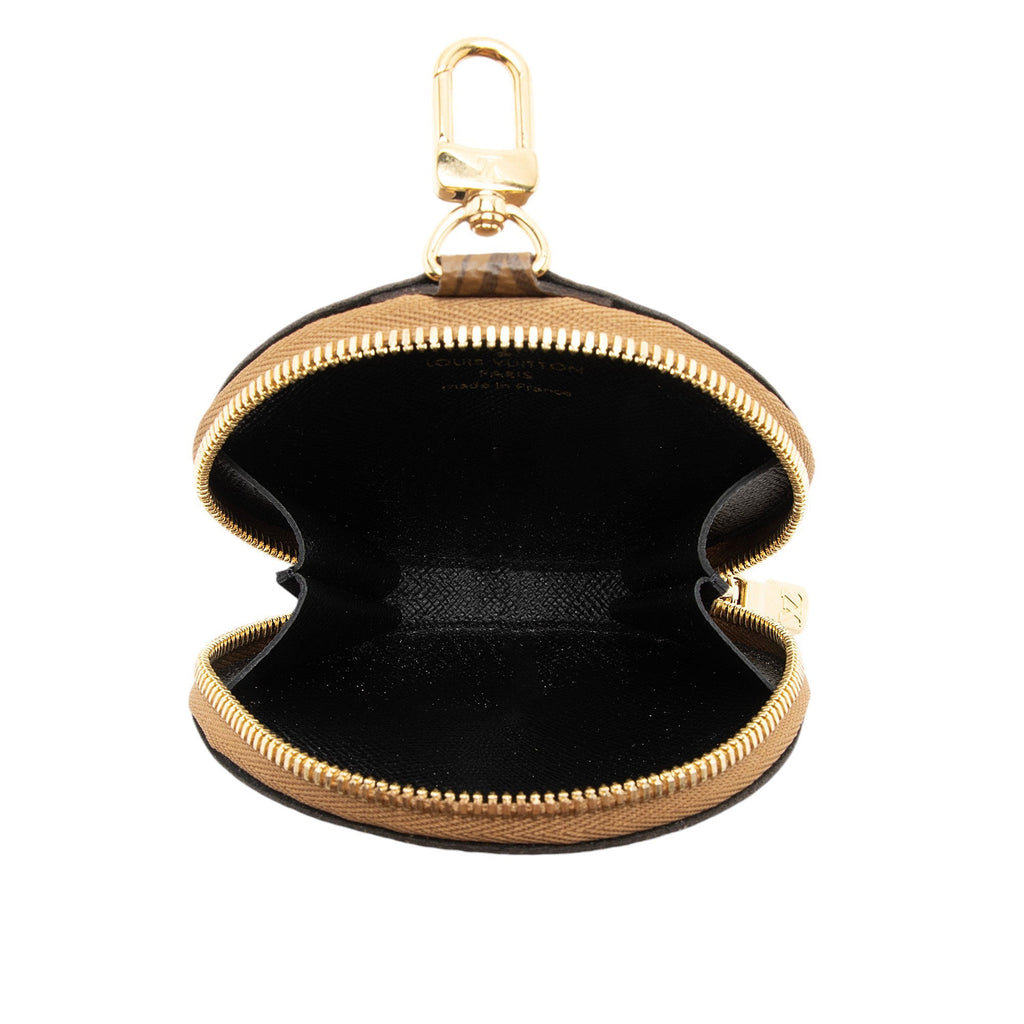 Louis Vuitton Reverse Monogram Canvas Round Coin Pouch (SHF-cBT4Ig)