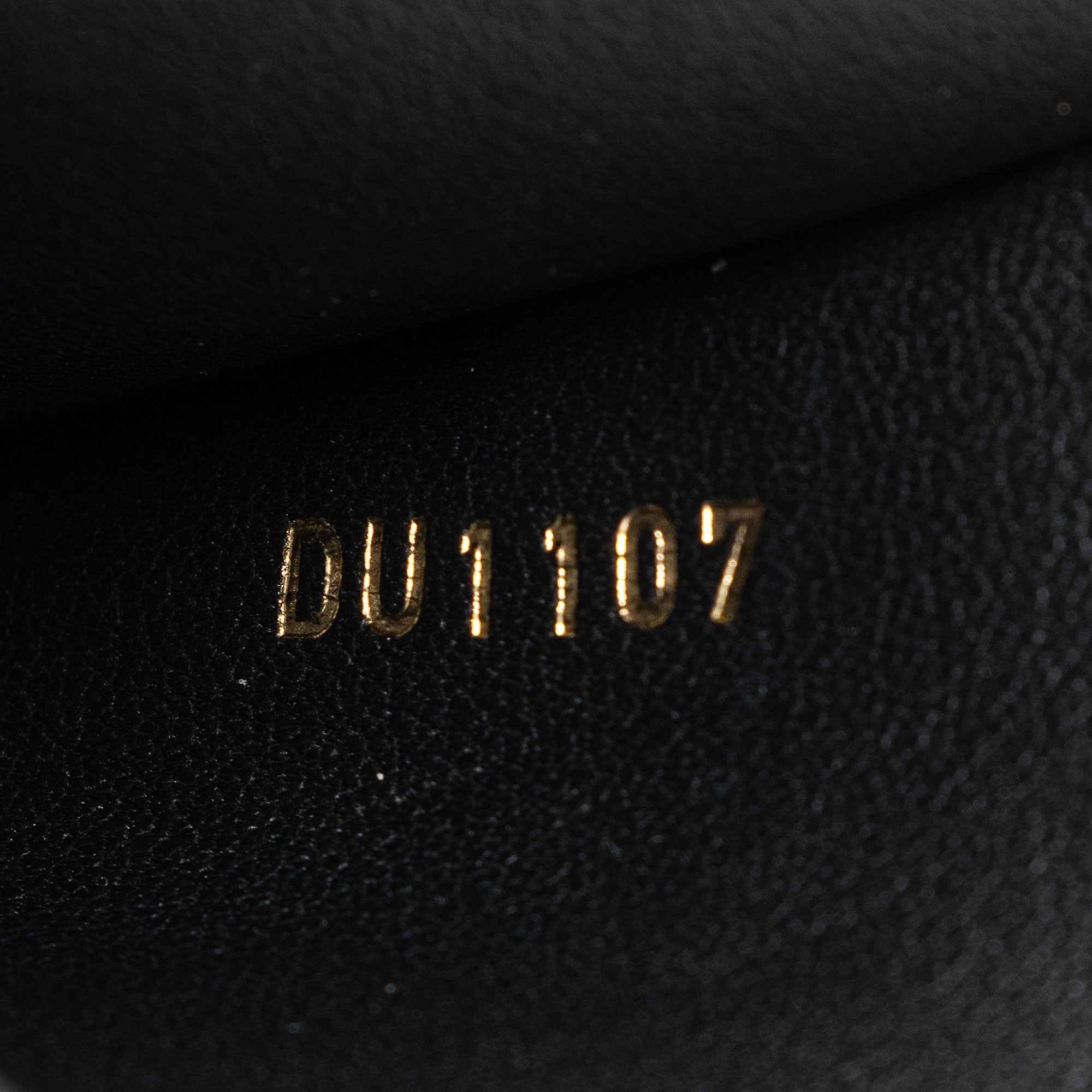Louis Vuitton Reverse Monogram Column Pochette (SHF-uUjQaz)