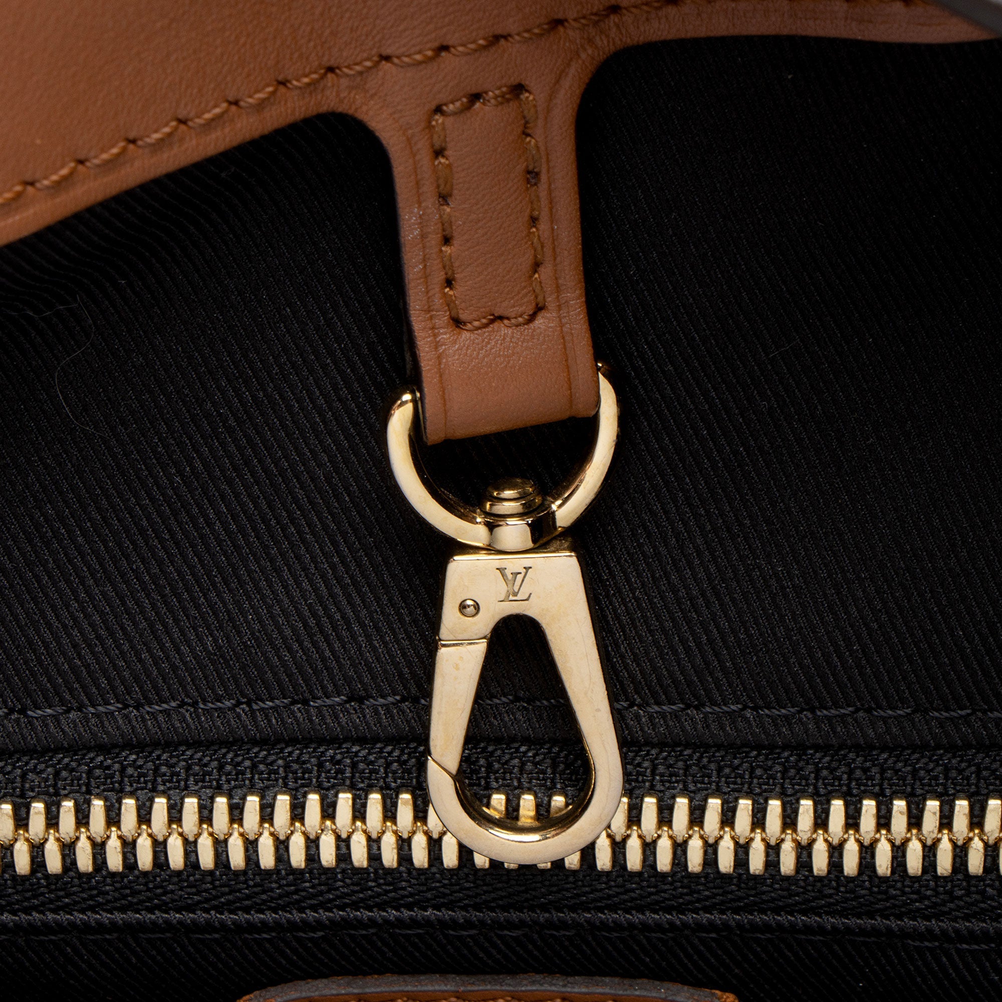 Louis Vuitton Reverse Monogram Dauphine MM Hobo