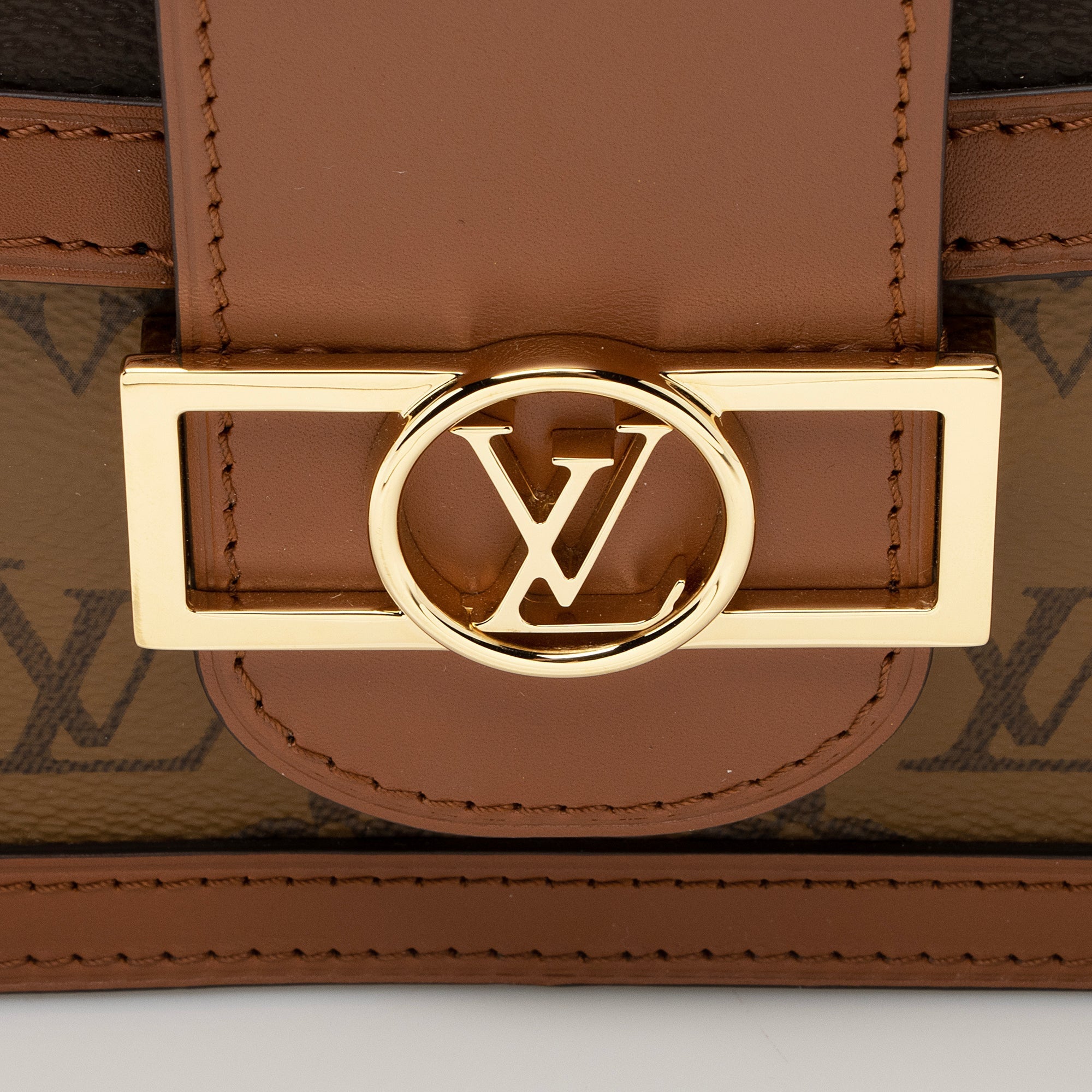 Louis Vuitton Reverse Monogram Dauphine MM Shoulder Bag (SHF-22333)