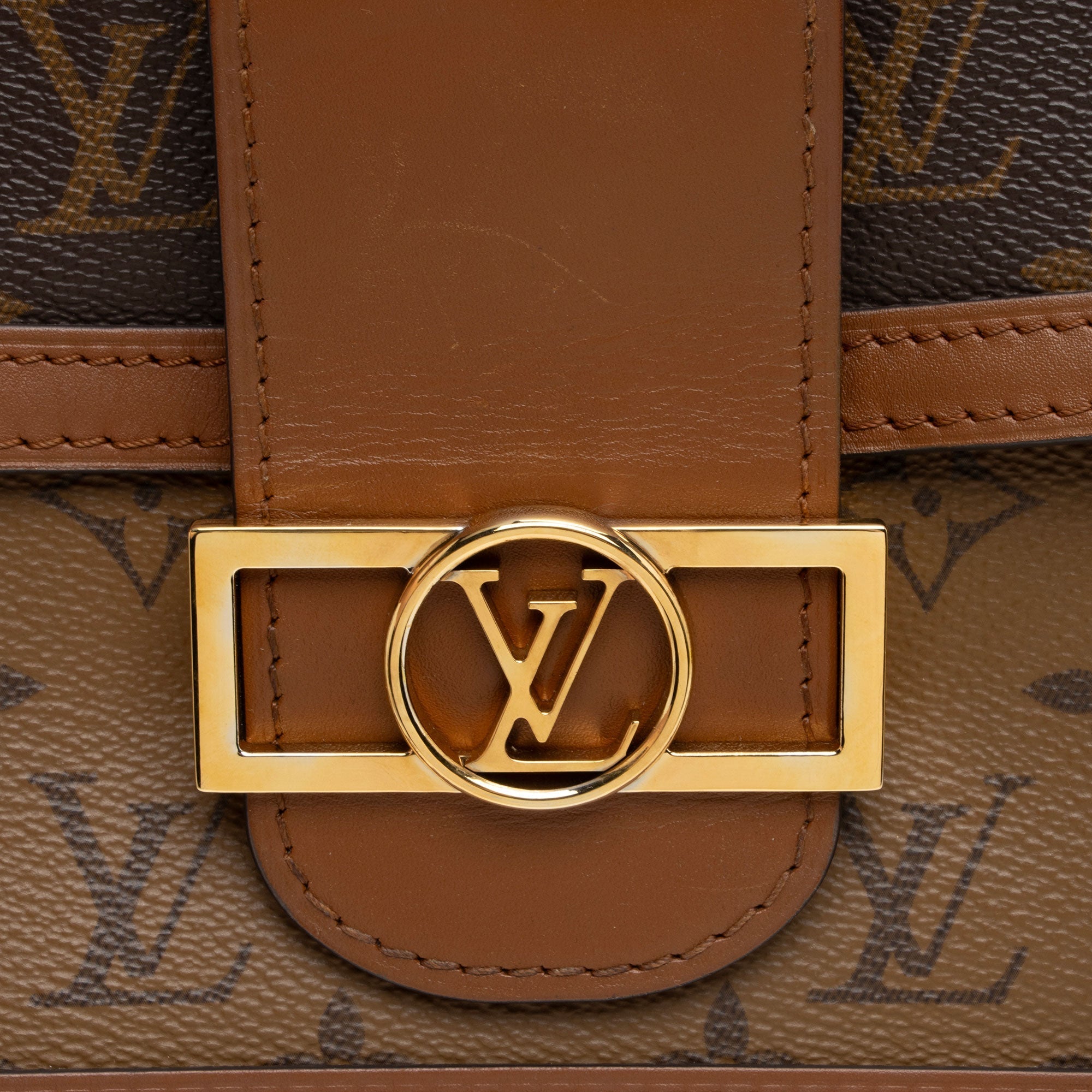 Louis Vuitton Reverse Monogram Dauphine MM Shoulder Bag (SHF-VOdubV)