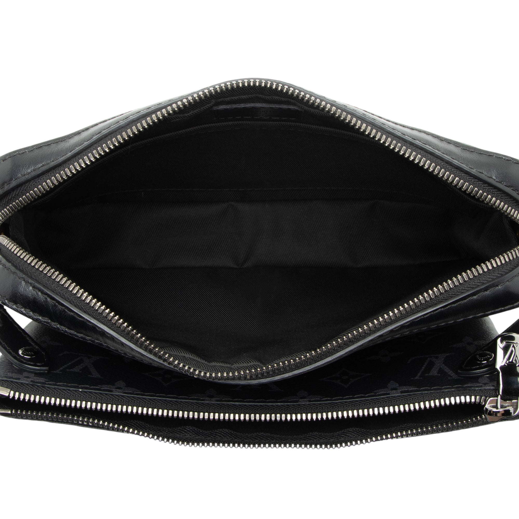 Louis Vuitton Reverse Monogram Eclipse Trio Messenger (SHF-JPkZwY)