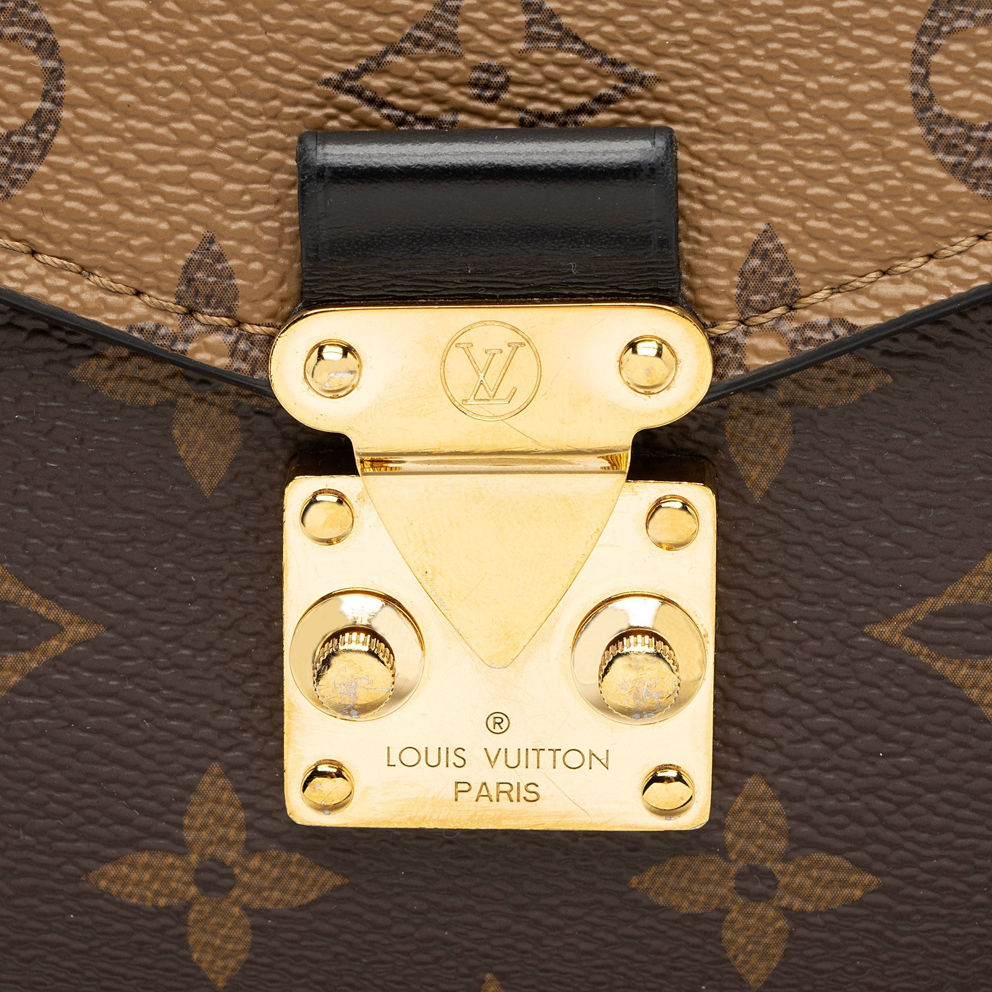 Louis Vuitton Reverse Monogram Pochette Metis Shoulder Bag - FINAL SALE (SHF-tj1cw4)