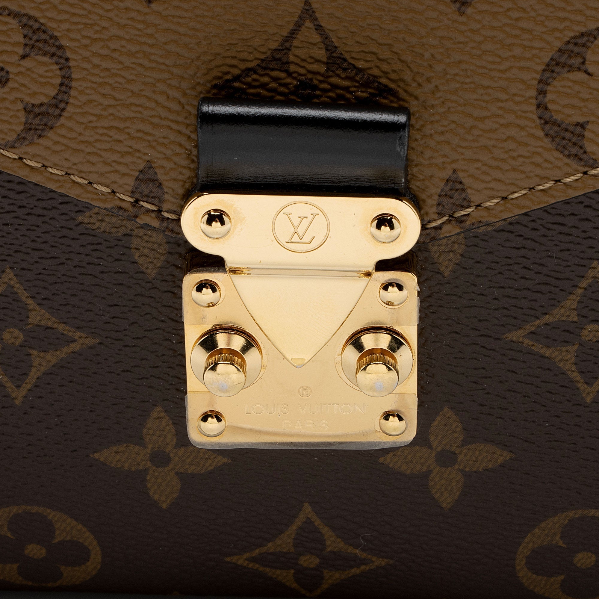 Louis Vuitton Reverse Monogram Pochette Metis Shoulder Bag (SHF-A1HMov)
