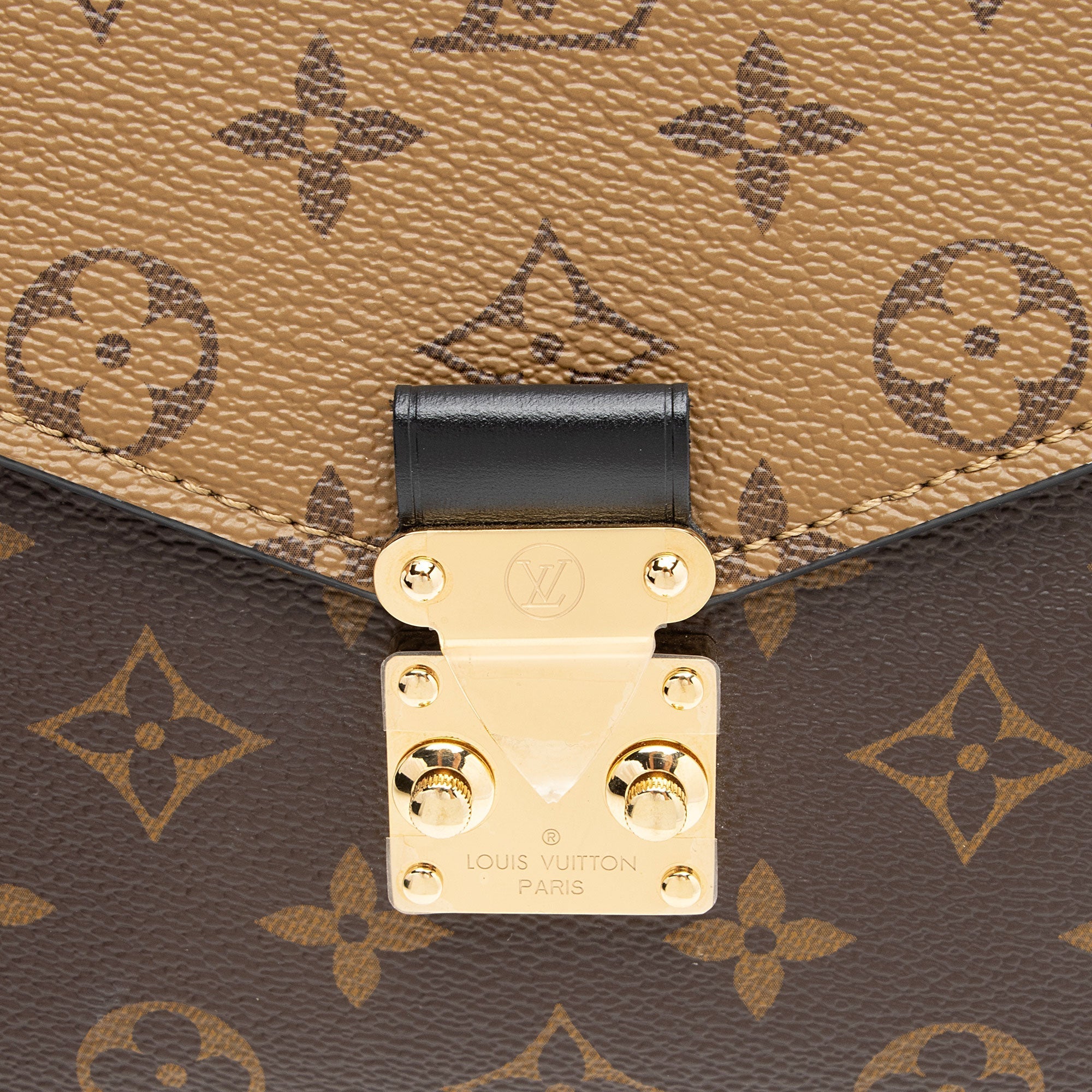 Louis Vuitton Reverse Monogram Pochette Metis Shoulder Bag (SHF-TeLbmc)
