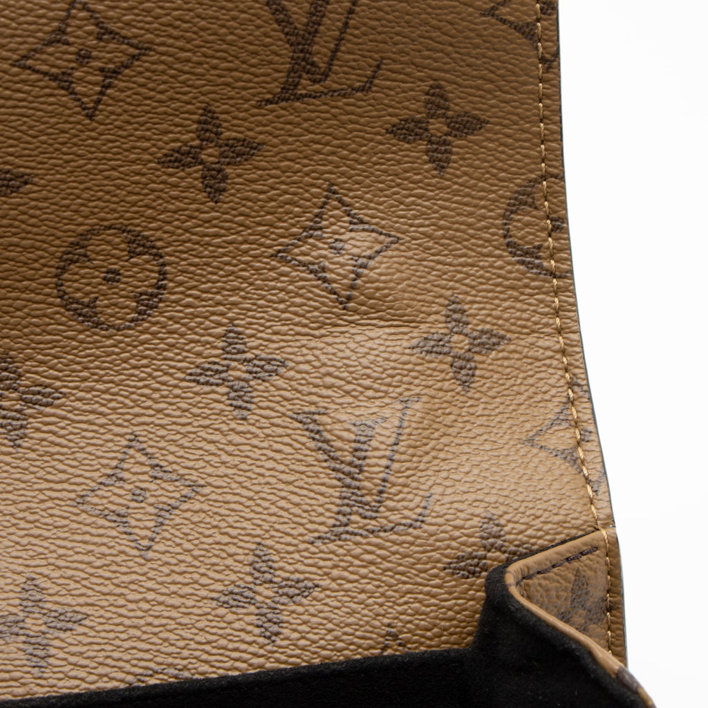 Louis Vuitton Reverse Monogram Pochette Metis Shoulder Bag (SHF-QRerUA)