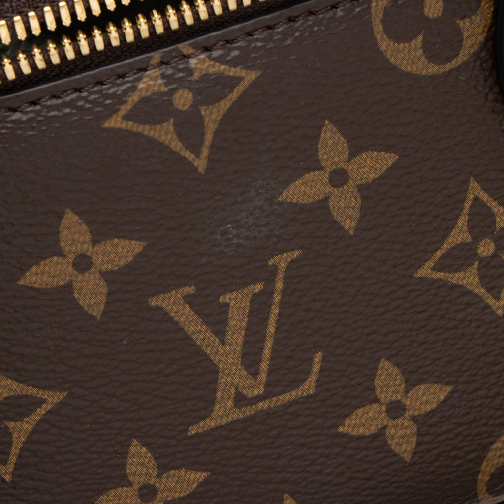 Louis Vuitton Reverse Monogram Vanity PM Shoulder Bag (SHF-ytXczE)