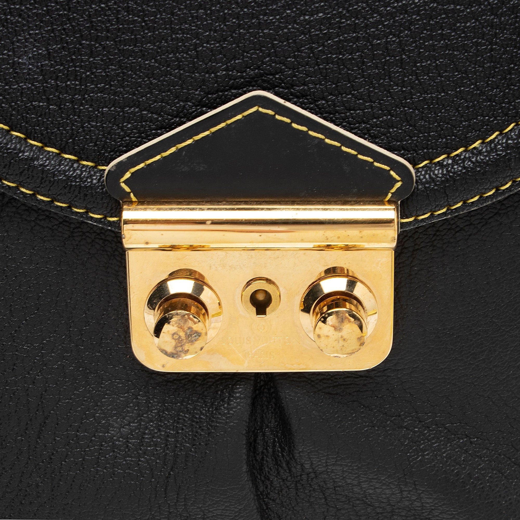 Louis Vuitton Suhali Leather L'Absolu de Voyage Tote (SHF-jMiYO8)