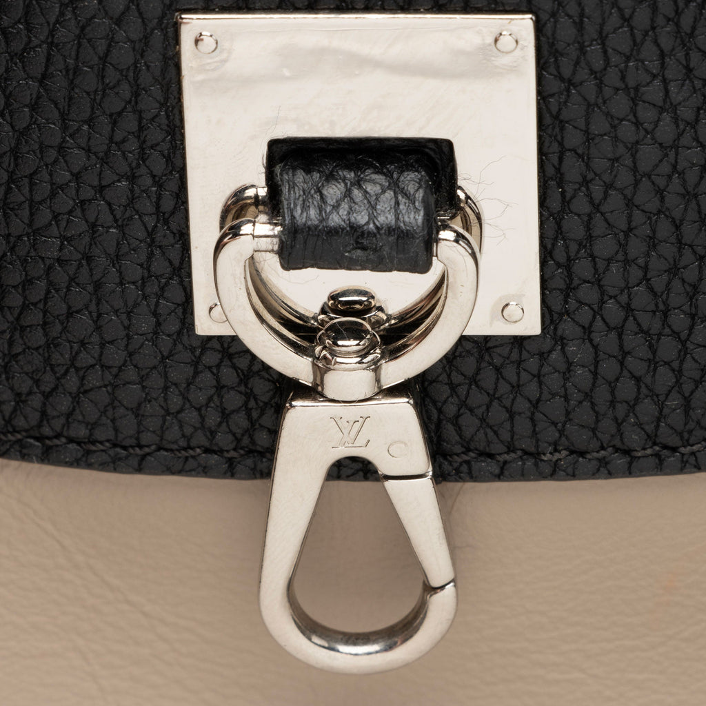 Louis Vuitton Taurillon City Steamer MM Tote (SHF-mLBfUs)