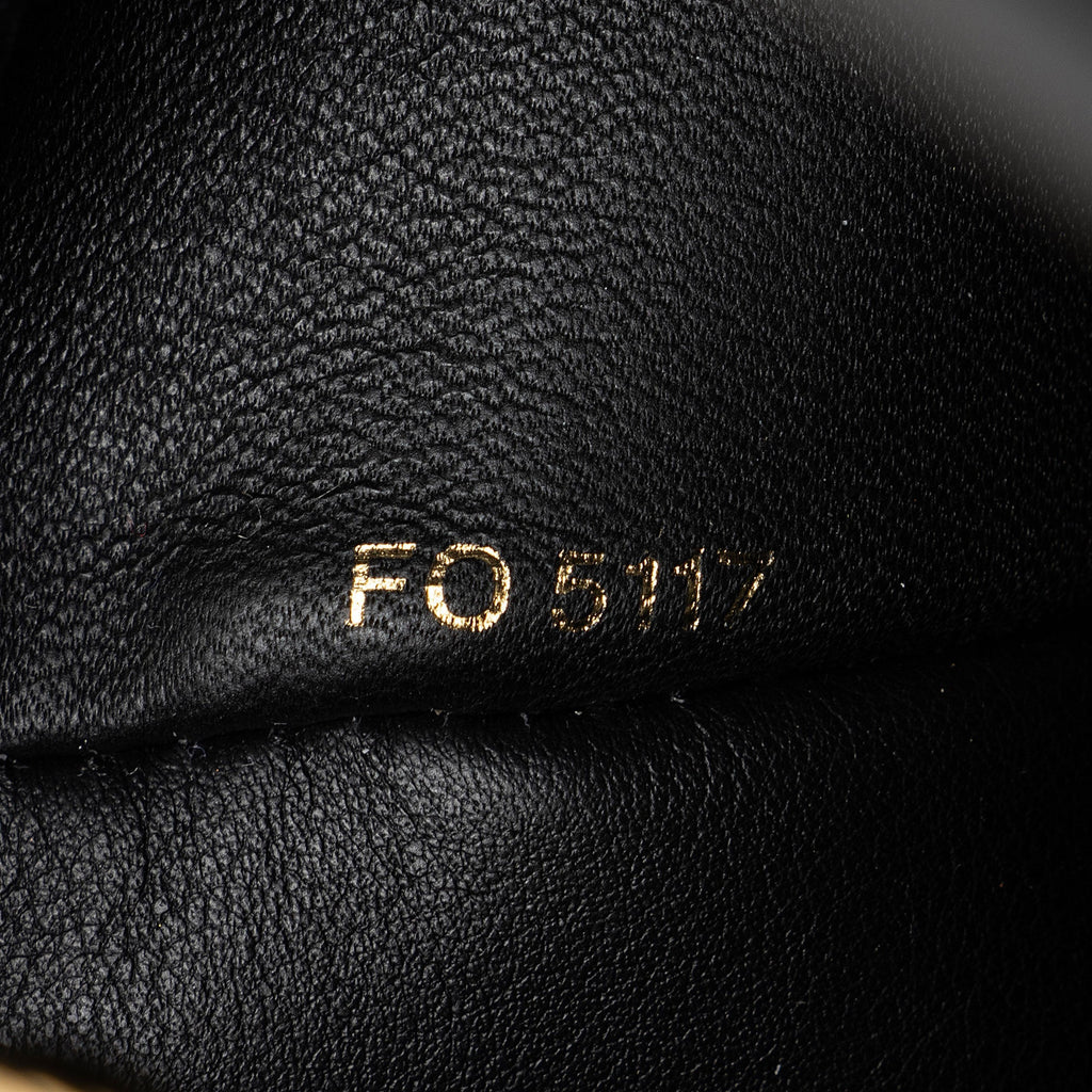 Louis Vuitton Taurillon CIty Steamer PM Tote (SHF-DkJJ7O)