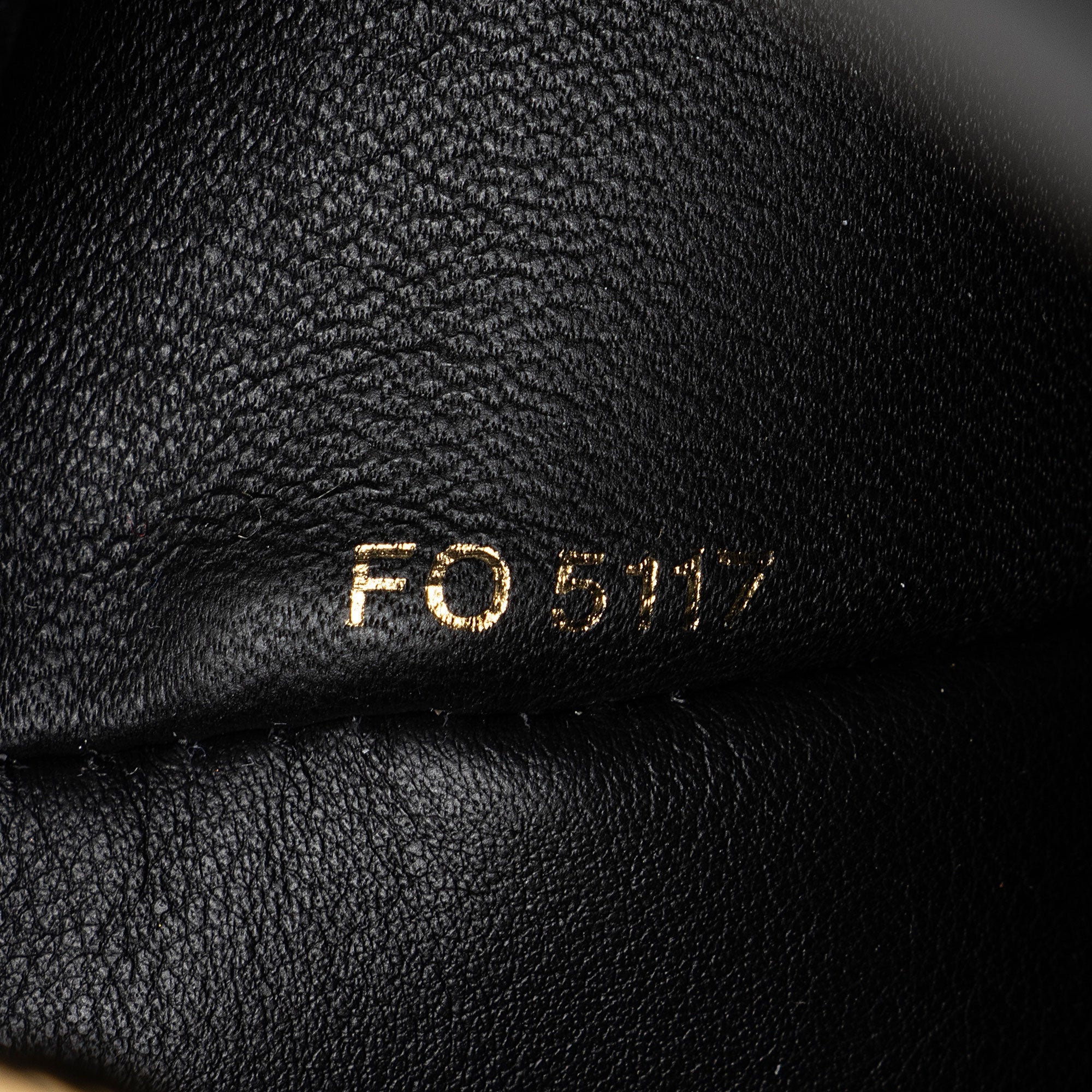 Louis Vuitton Taurillon CIty Steamer PM Tote (SHF-DkJJ7O)