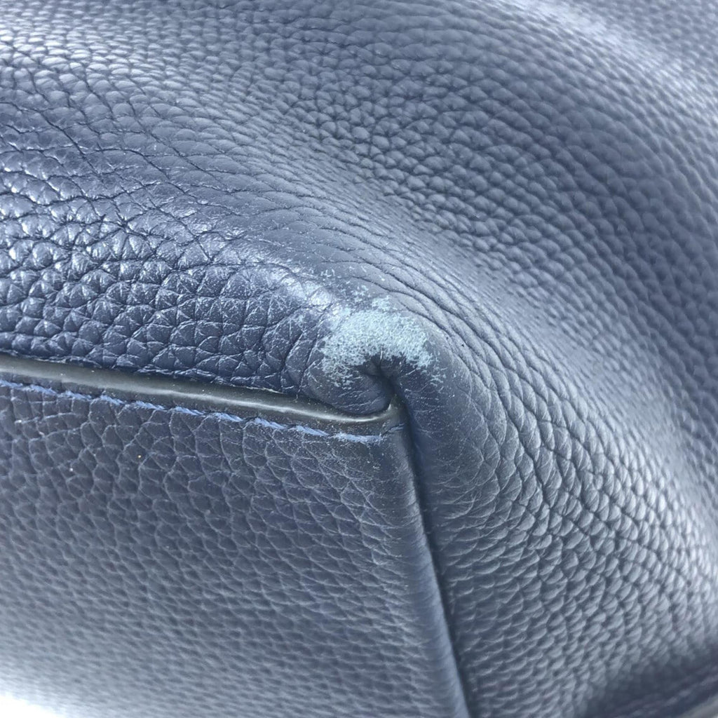 Louis Vuitton Taurillon East Side Tote GM (SHG-NZwv4t)