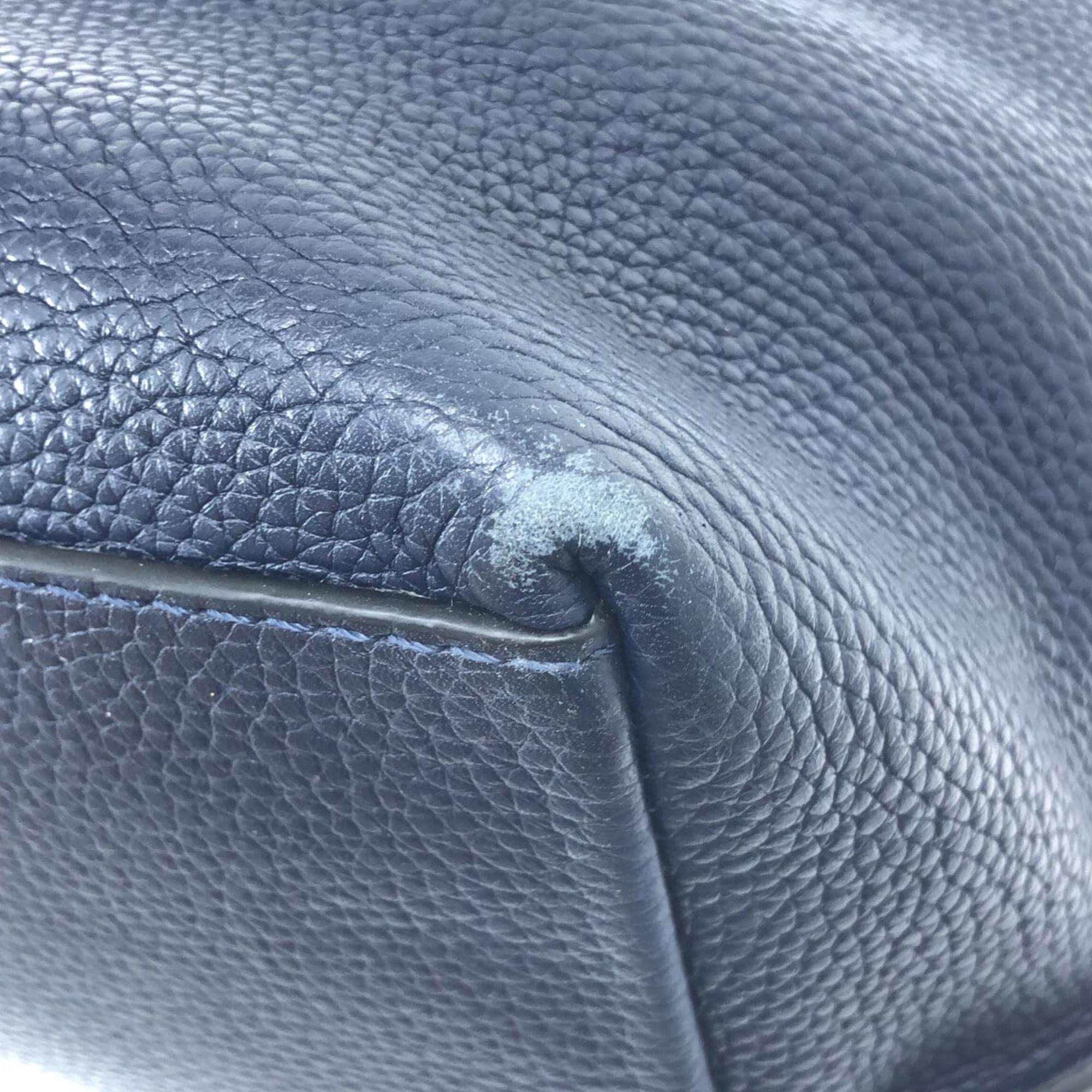 Louis Vuitton Taurillon East Side Tote GM (SHG-NZwv4t)