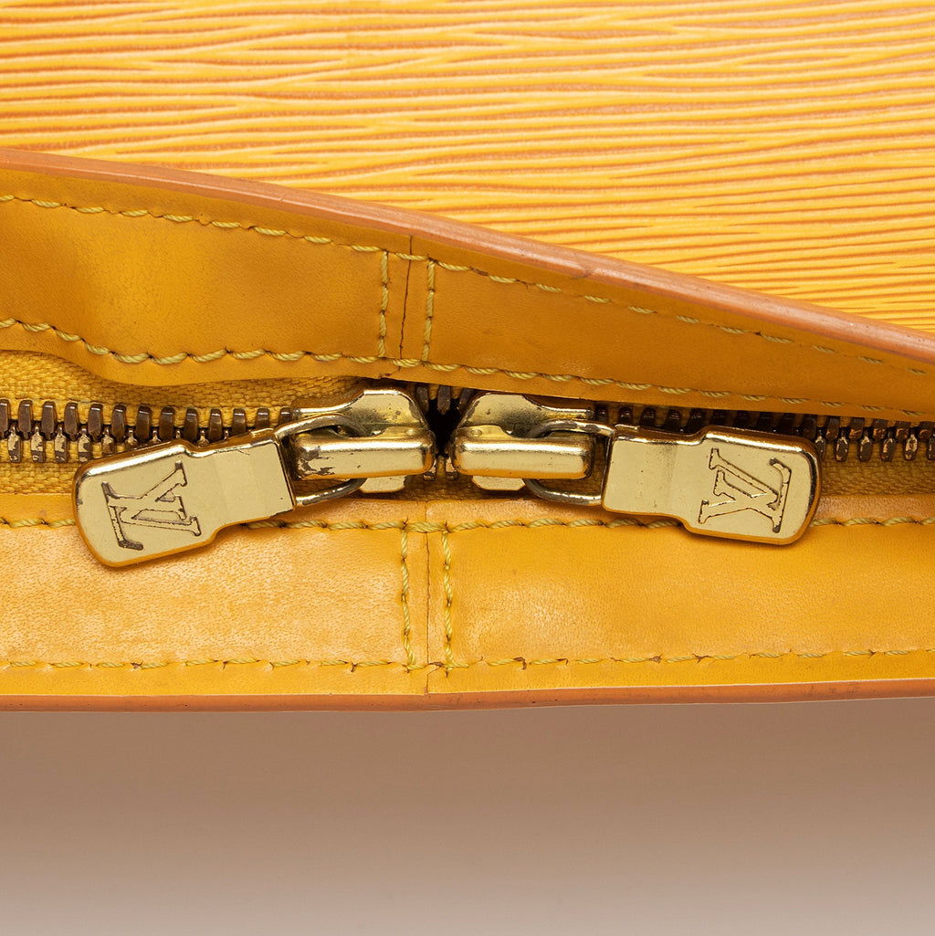 Louis Vuitton Vintage Epi Leather Lussac Tote (SHF-WONK7Q)