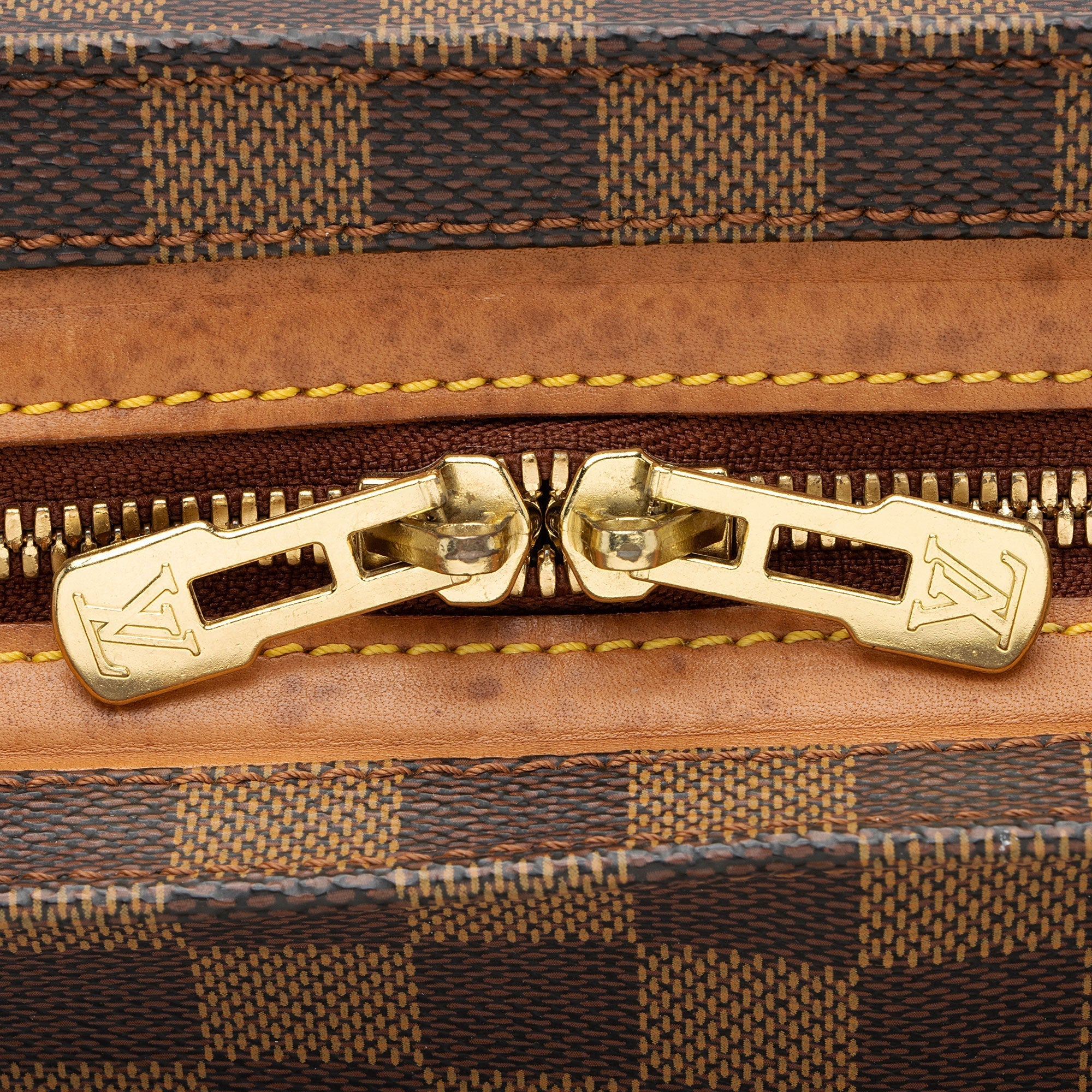 Louis Vuitton Vintage Limited Edition Damier Ebene Centenaire Chelsea Tote (SHF-FNBK16)