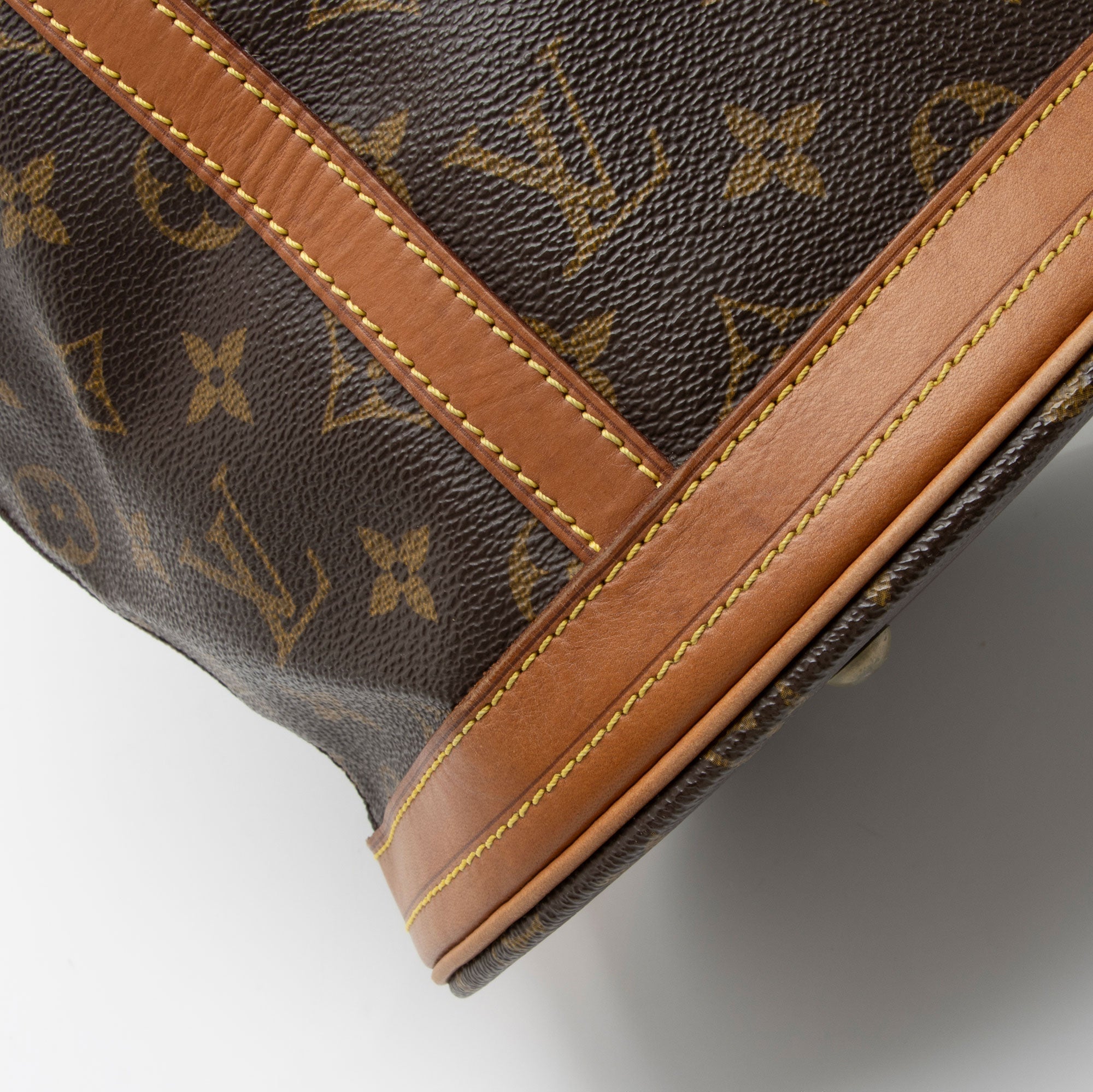 Louis Vuitton Vintage Monogram Canvas Bucket GM Tote