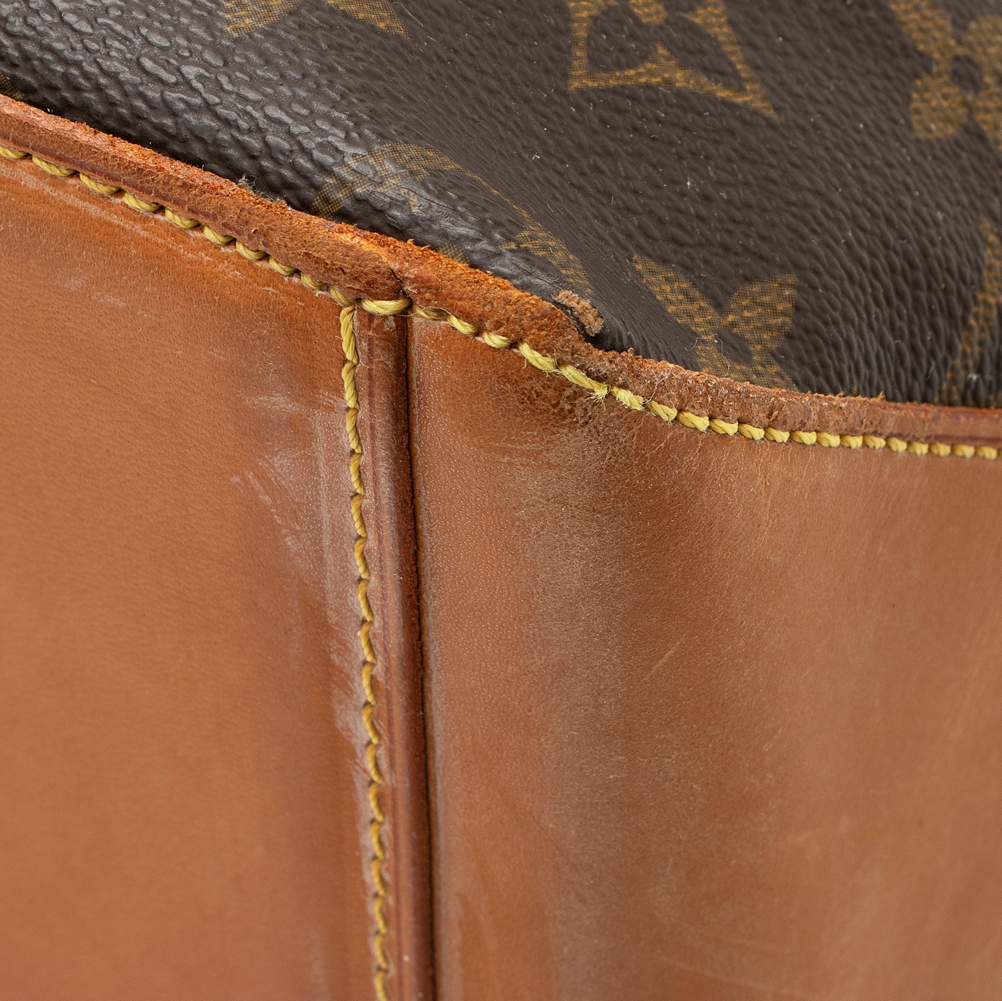 Louis Vuitton Vintage Monogram Canvas Cabas Mezzo Tote (SHF-22165)