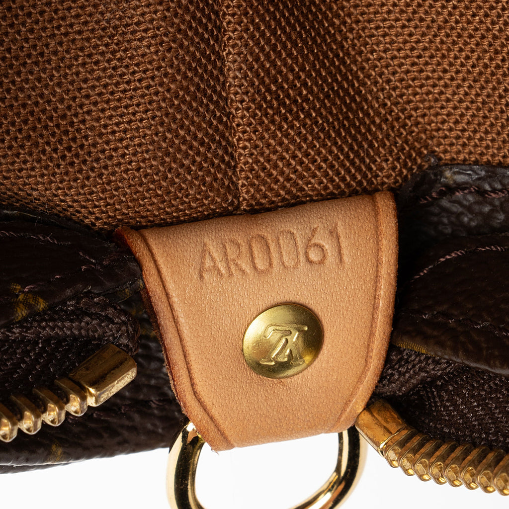 Louis Vuitton Vintage Monogram Canvas Cabas Mezzo Tote (SHF-DSh8in)