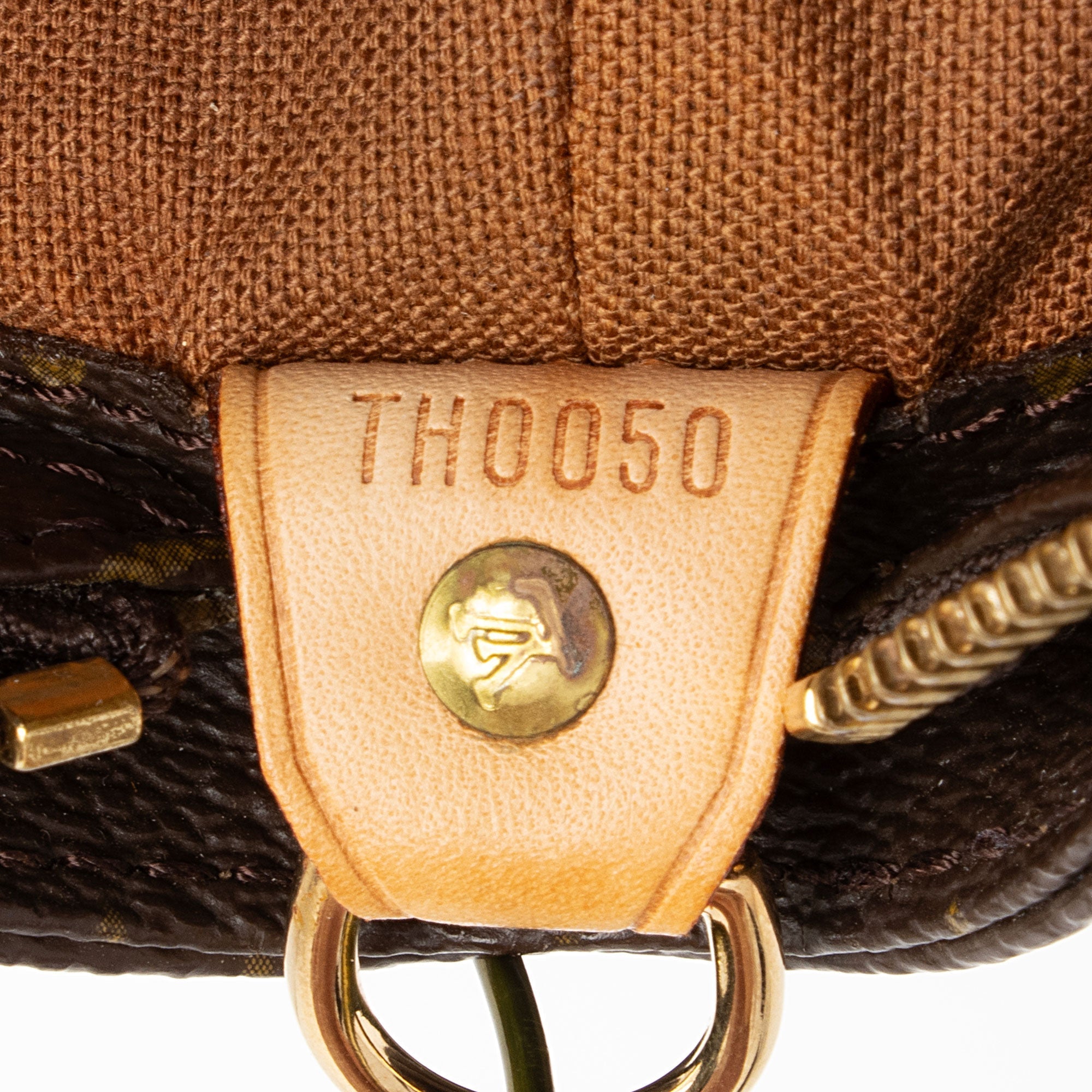 Louis Vuitton Vintage Monogram Canvas Cabas Mezzo Tote (SHF-Ajxqry)