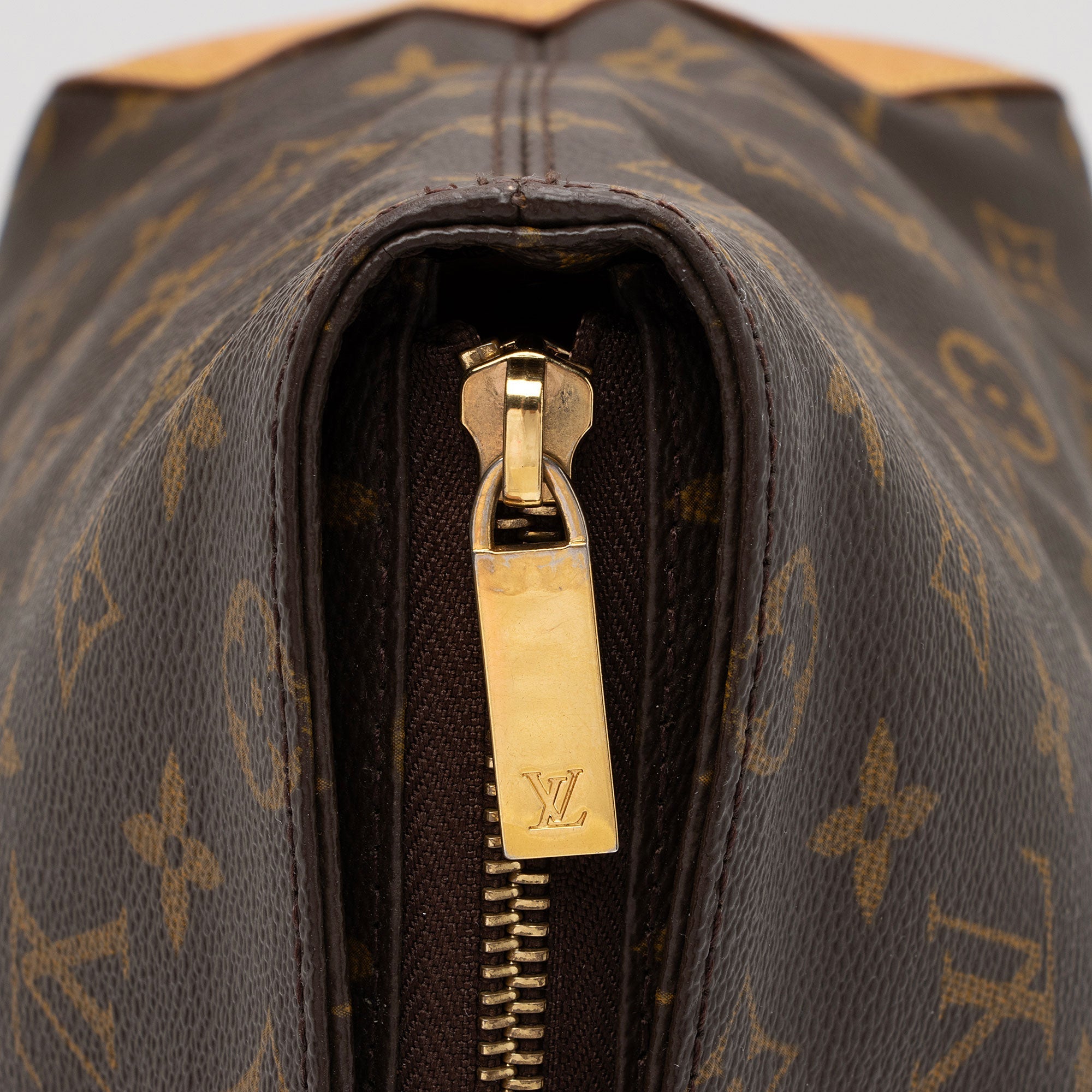 Louis Vuitton Vintage Monogram Canvas Cabas Mezzo Tote (SHF-wC2TEX)