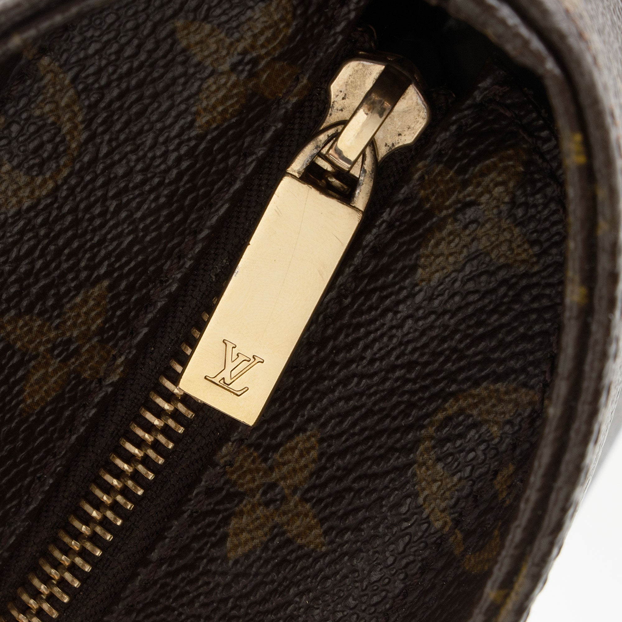 Louis Vuitton Vintage Monogram Canvas Luco Tote (SHF-hx8aV8)