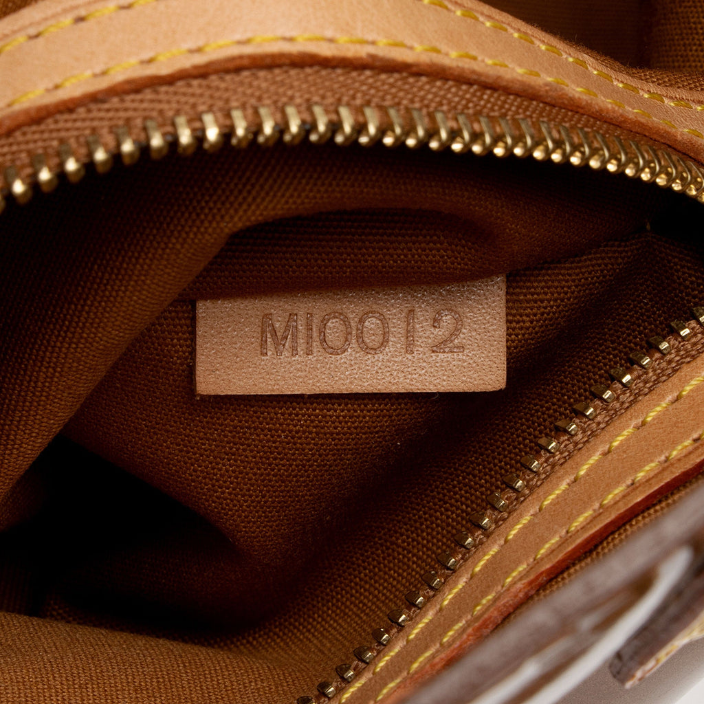Louis Vuitton Vintage Monogram Vernis Reade PM Tote (SHF-dxPJbs)