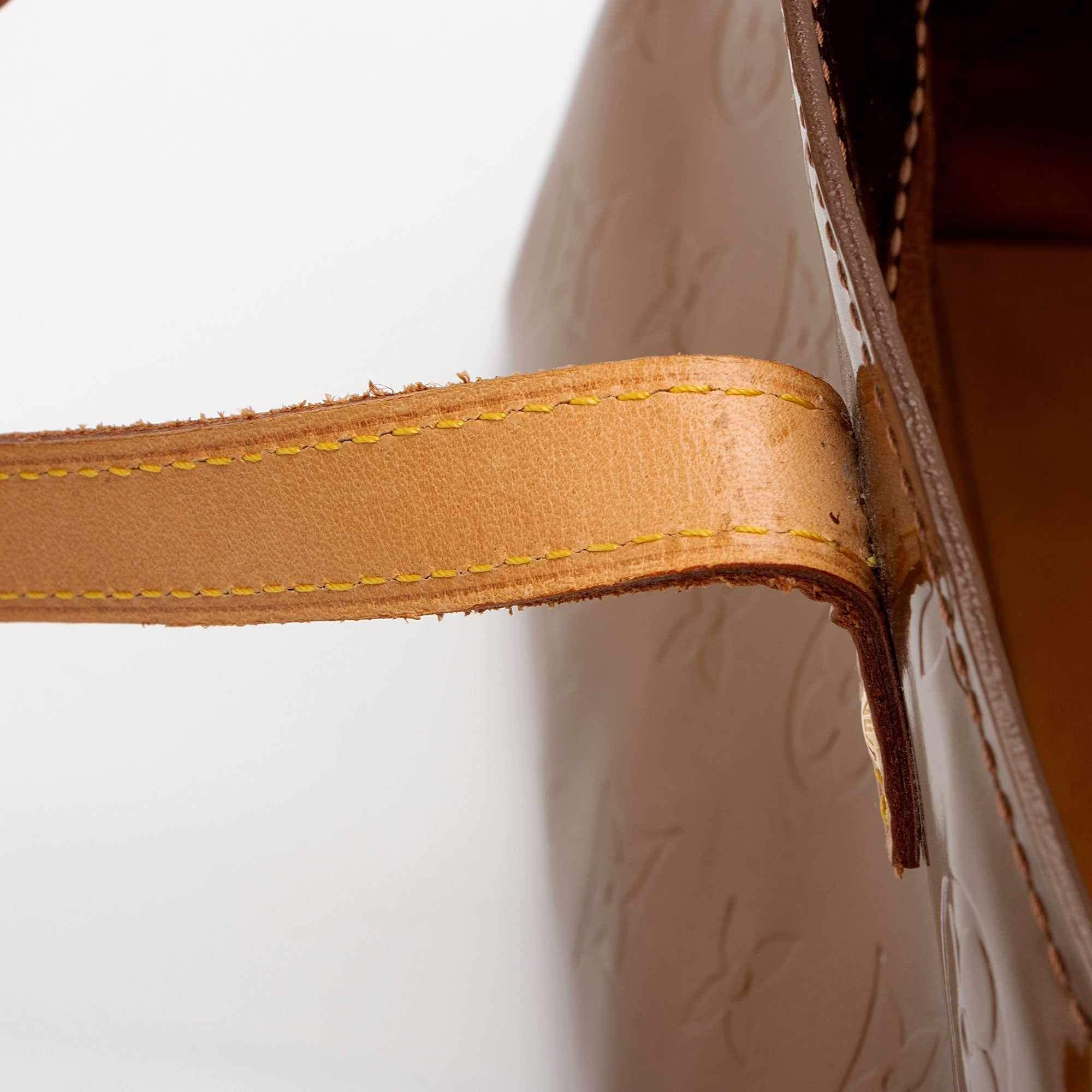 Louis Vuitton Vintage Monogram Vernis Reade PM Tote (SHF-dxPJbs)