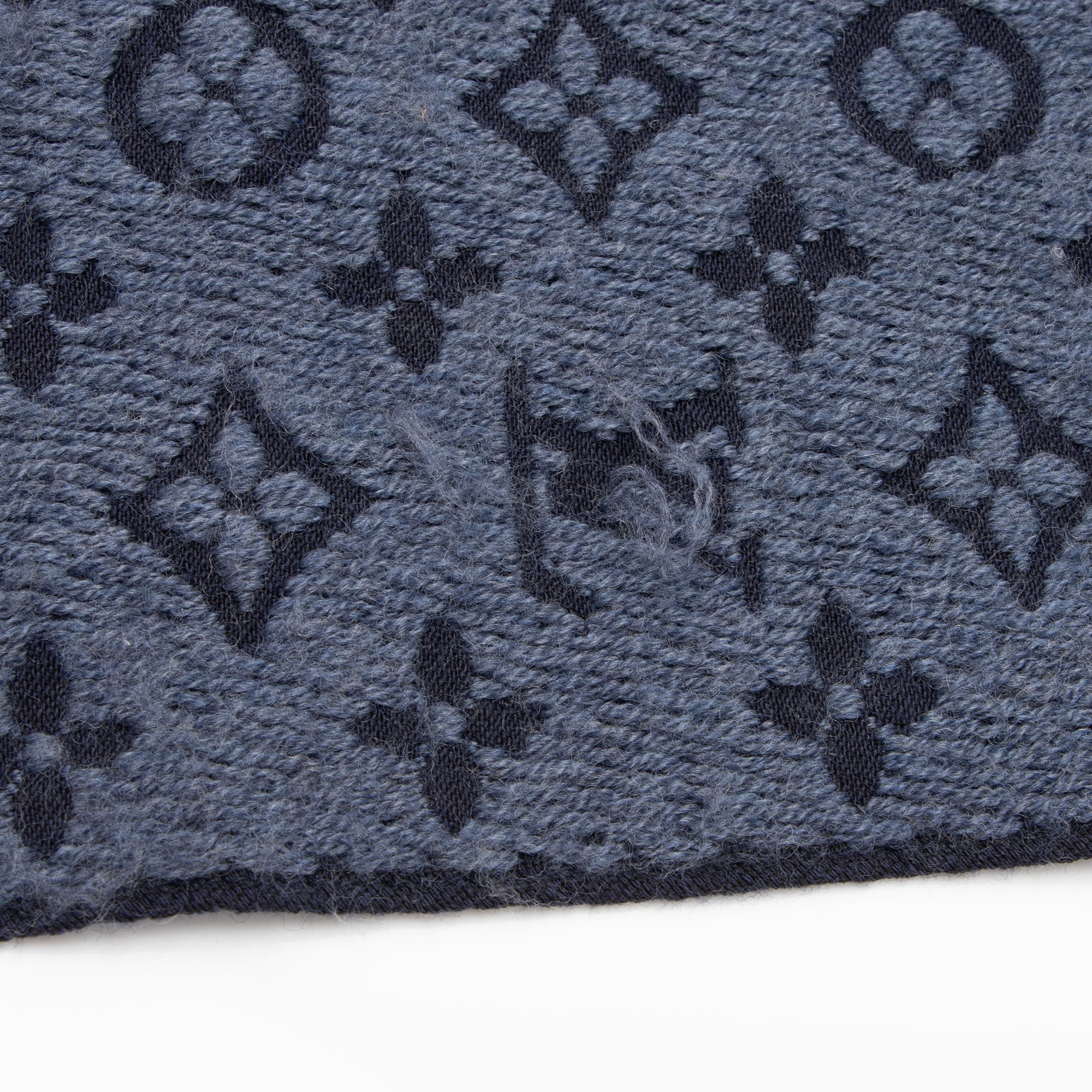 Louis Vuitton Wool Monogram Classic Scarf (SHF-qJfXJv)