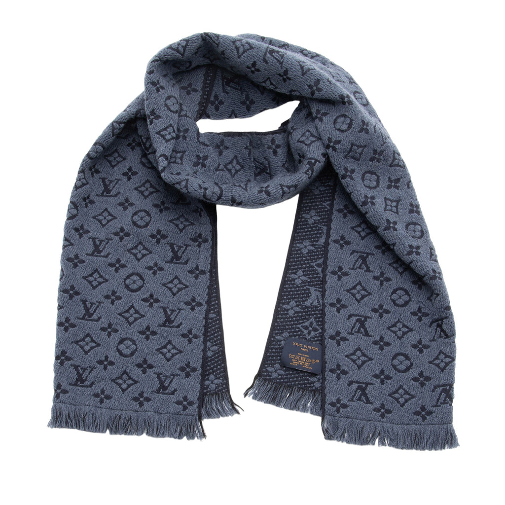 Louis Vuitton Wool Monogram Classic Scarf (SHF-qJfXJv)