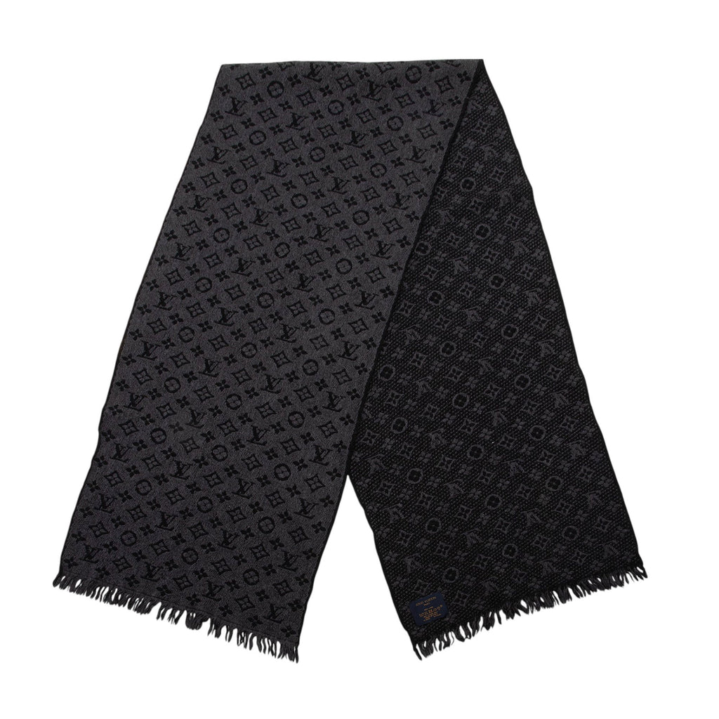 Louis Vuitton Wool Monogram Classic Scarf
