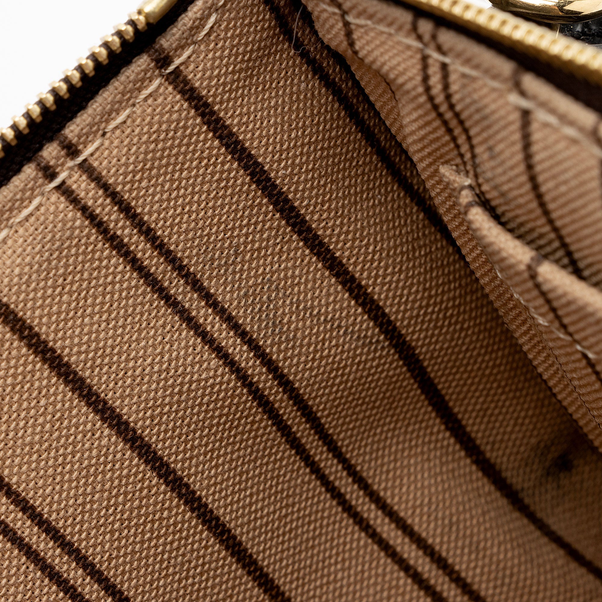 Louis Vuitton X LOL Monogram Canvas Neverfull MM Pochette (SHF-phsuHR)