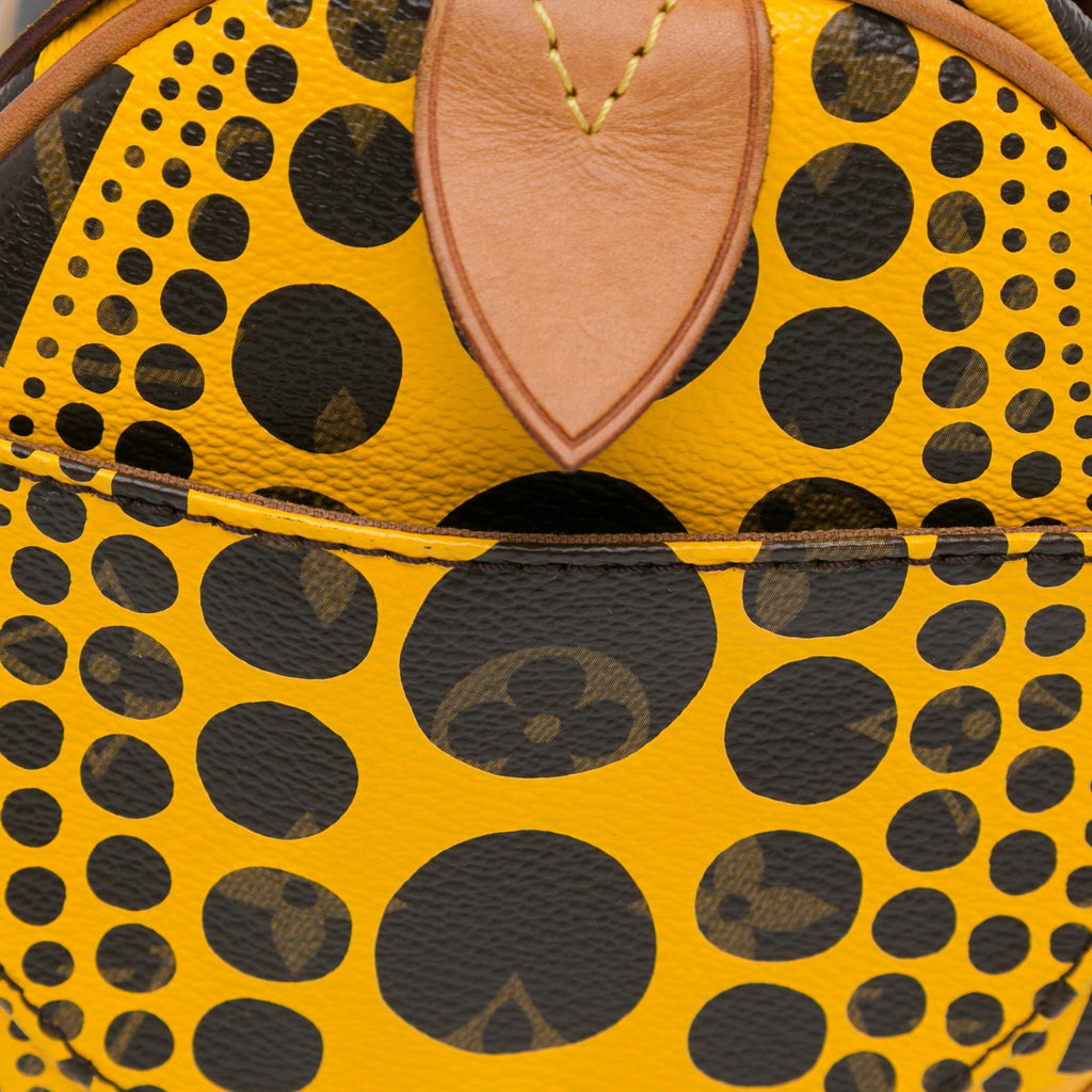 Louis Vuitton Yayoi Kusama Monogram Vernis Dots Infinity Papillon 30 (SHG-6iSi0x)