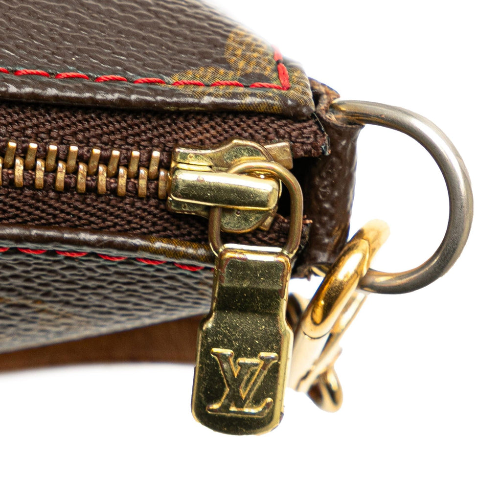 Louis Vuitton x Takashi Murakami  Monogram Cherry Pochette Accessoires (SHG-h0NoXg)