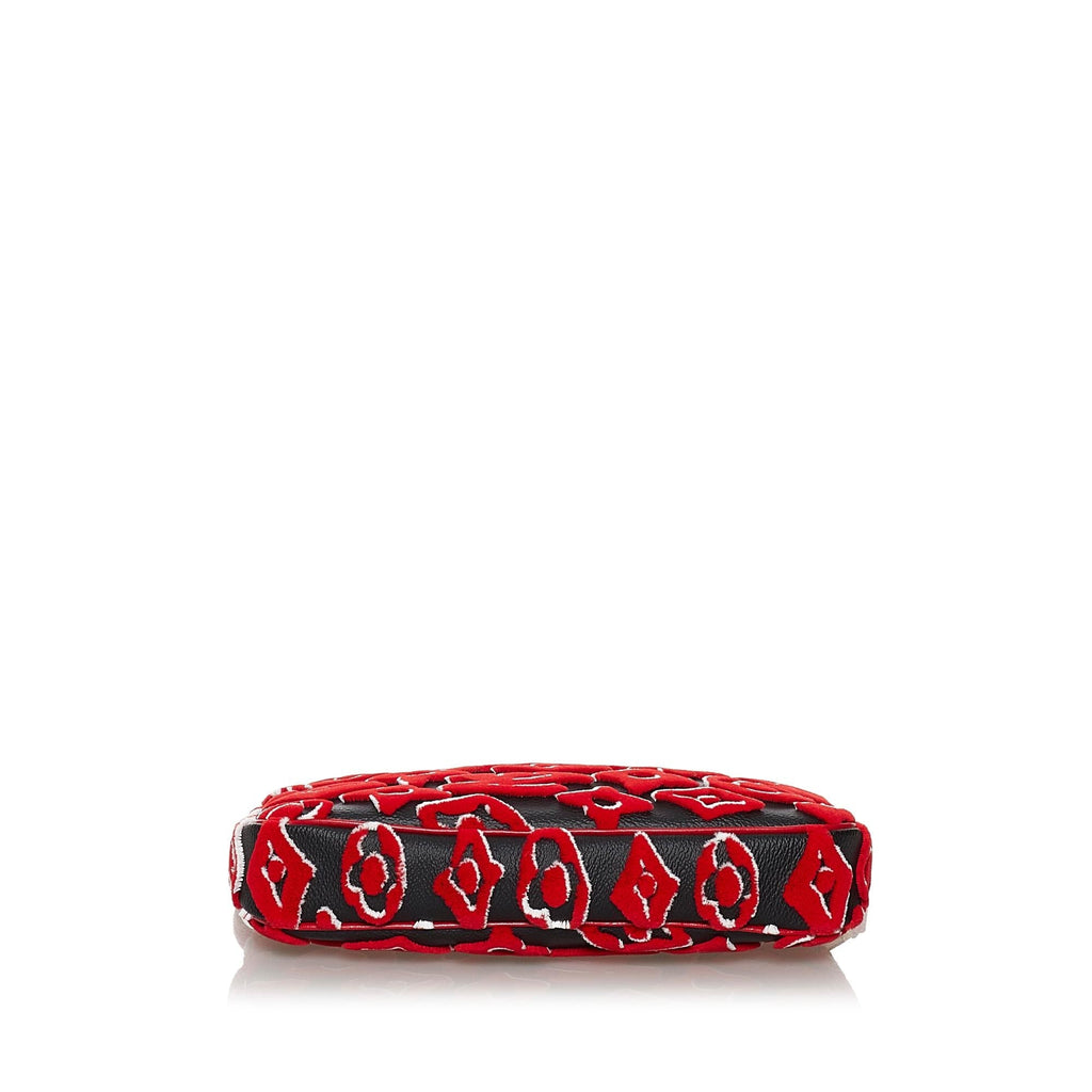 Louis Vuitton x UF Monogram Tufted Pochette Accessoires (SHG-iWZZdR)