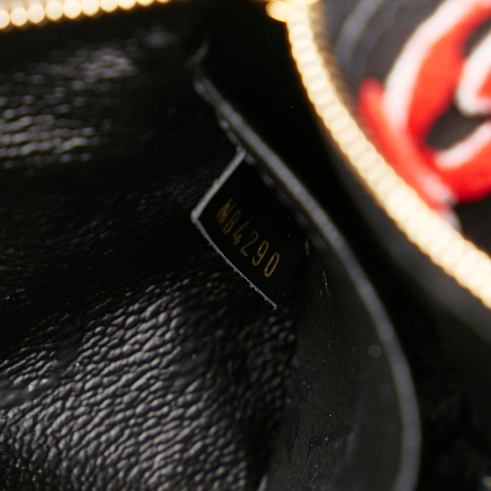 Louis Vuitton x UF Monogram Tufted Pochette Accessoires (SHG-iWZZdR)