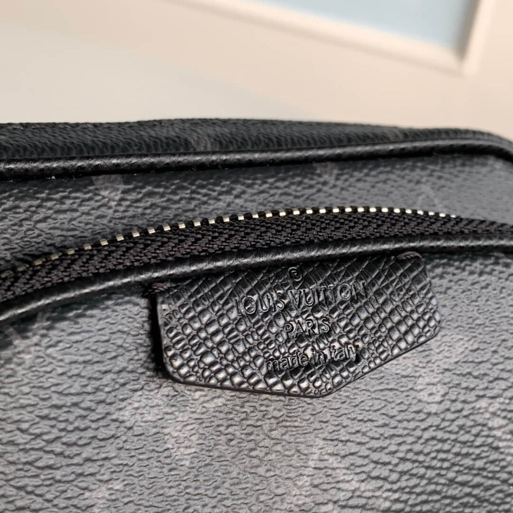 M30755 Outdoor Taigarama Taïga fanny pack black Men's bag Monogram