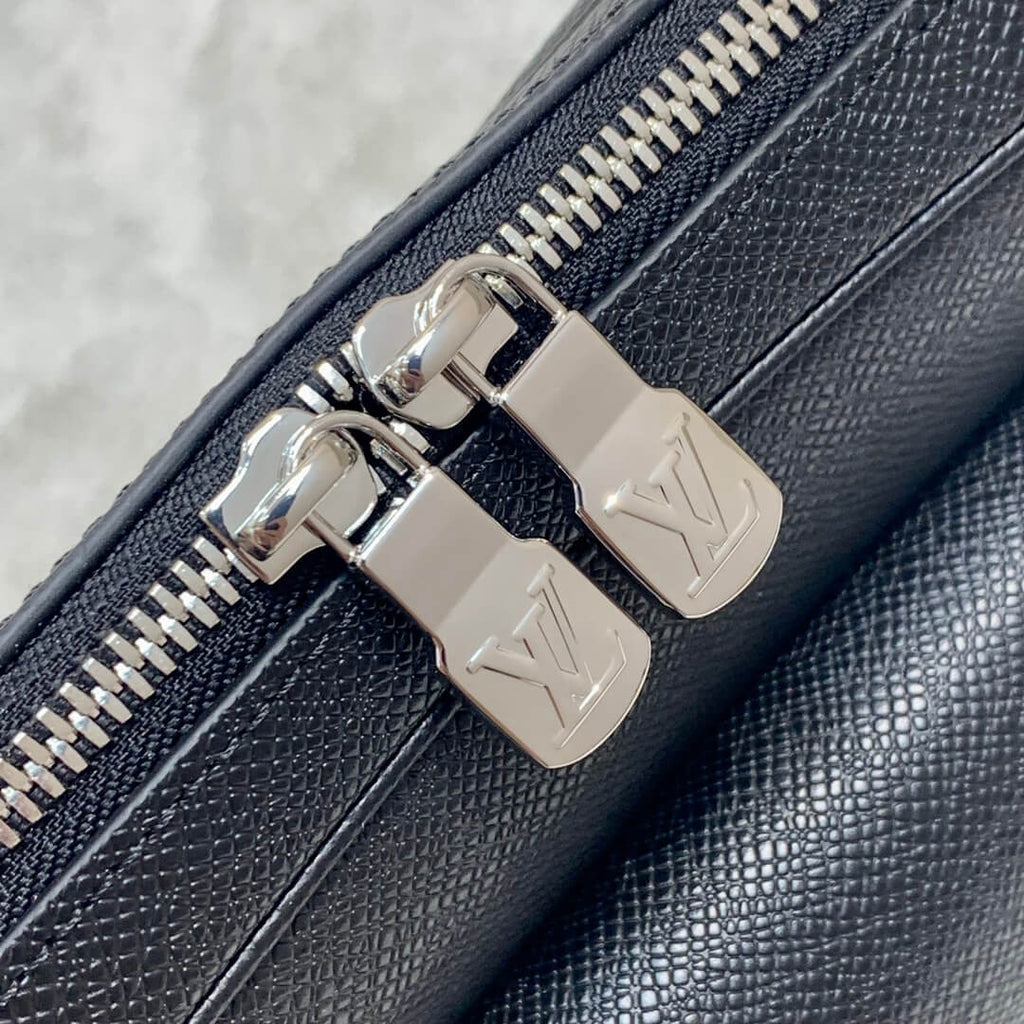 M33435 Outdoor shoulder bag cross body bags calfskin Monogram 26cm Men's bag