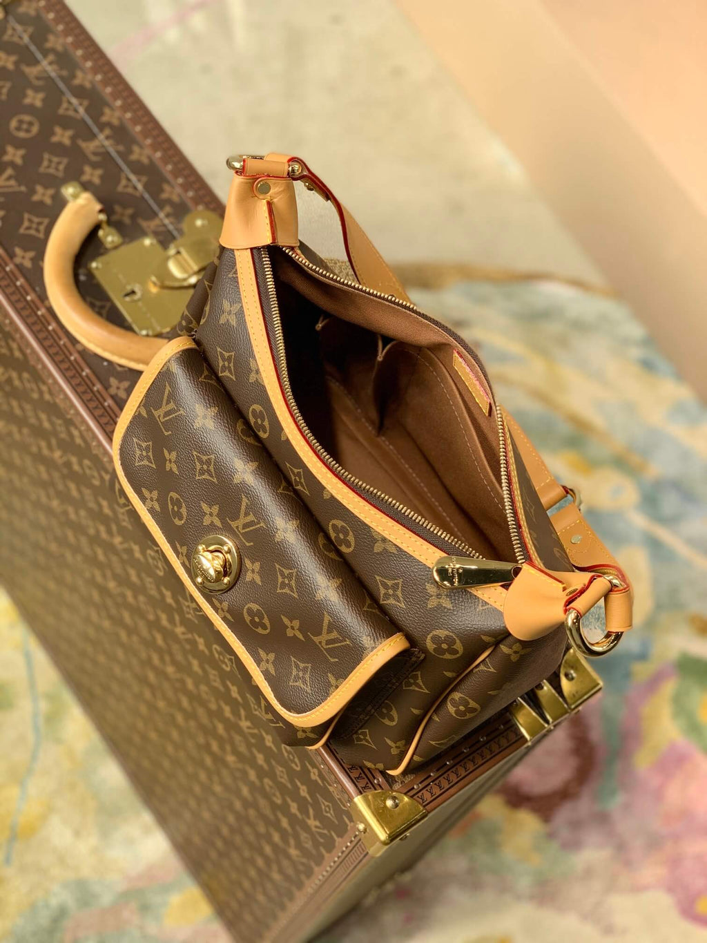 M40077 Monogram Tikal GM Shoulder Bag Brown cross body bags