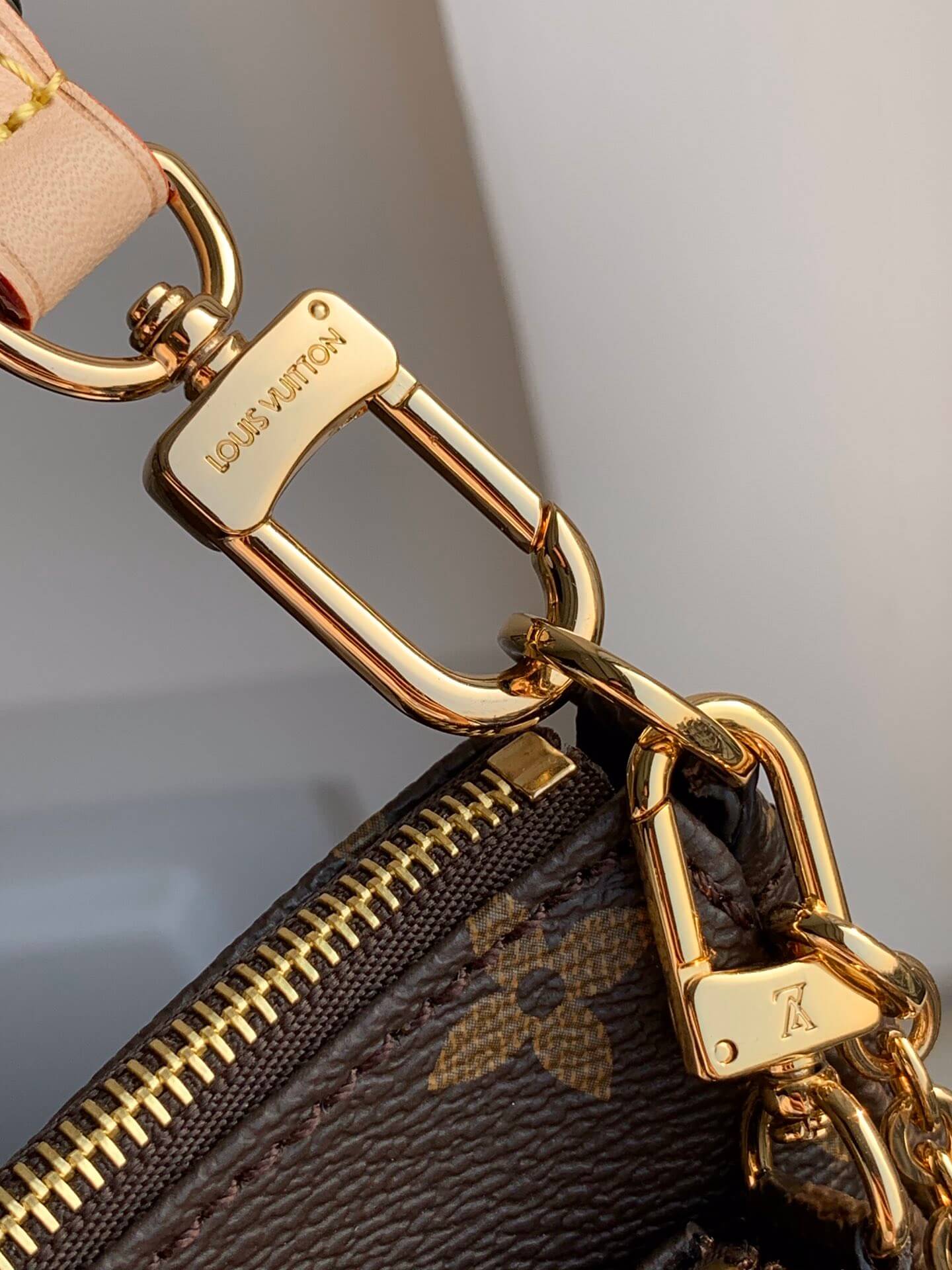 M44813 multi pochette accessoires Khaki dark green monogram