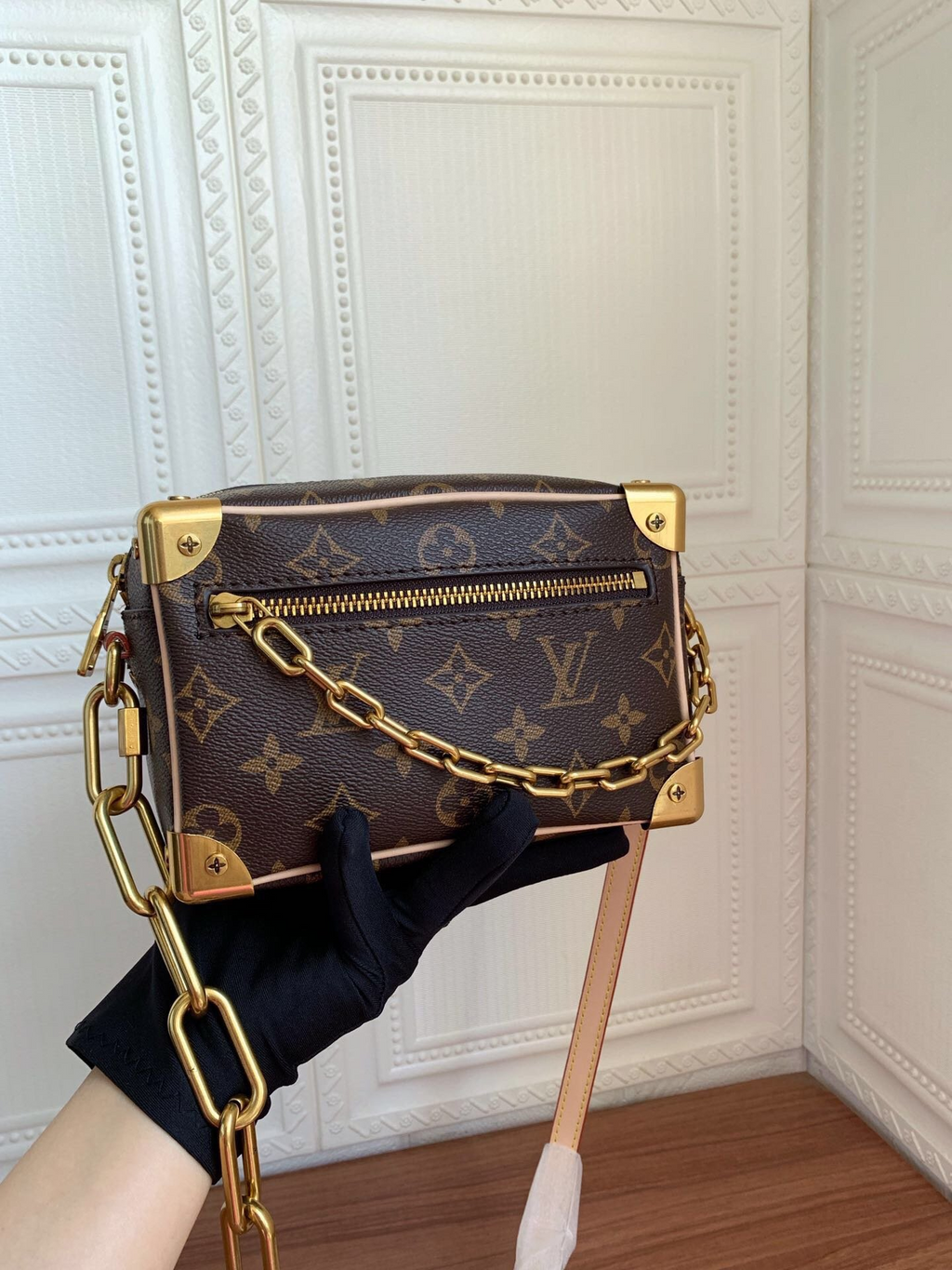 Elite Carryalls