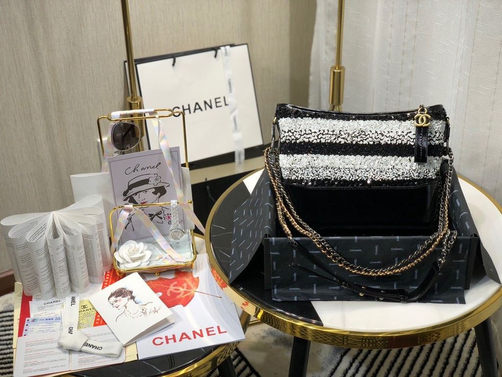 Elite Carryalls