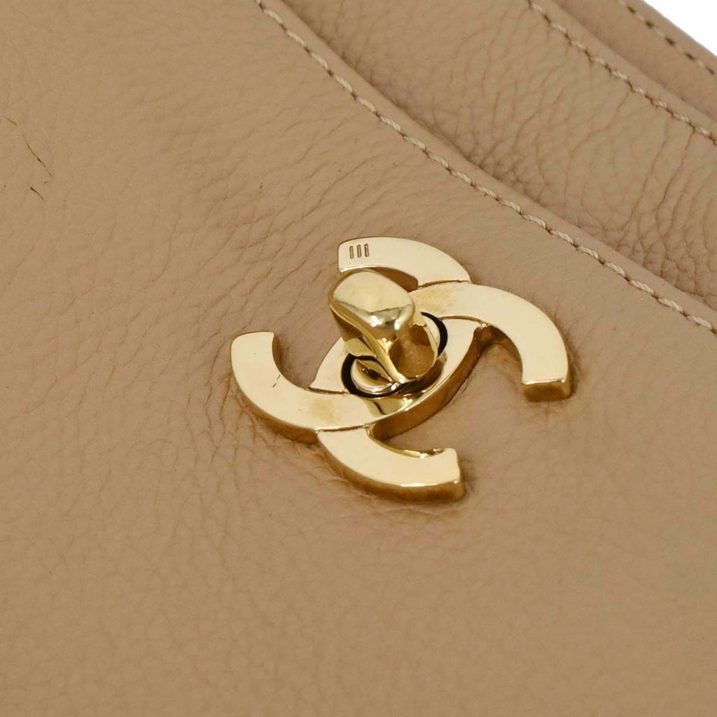 Chanel 2000-2002 Beige Calfskin Executive Cerf Tote Bag Handbag