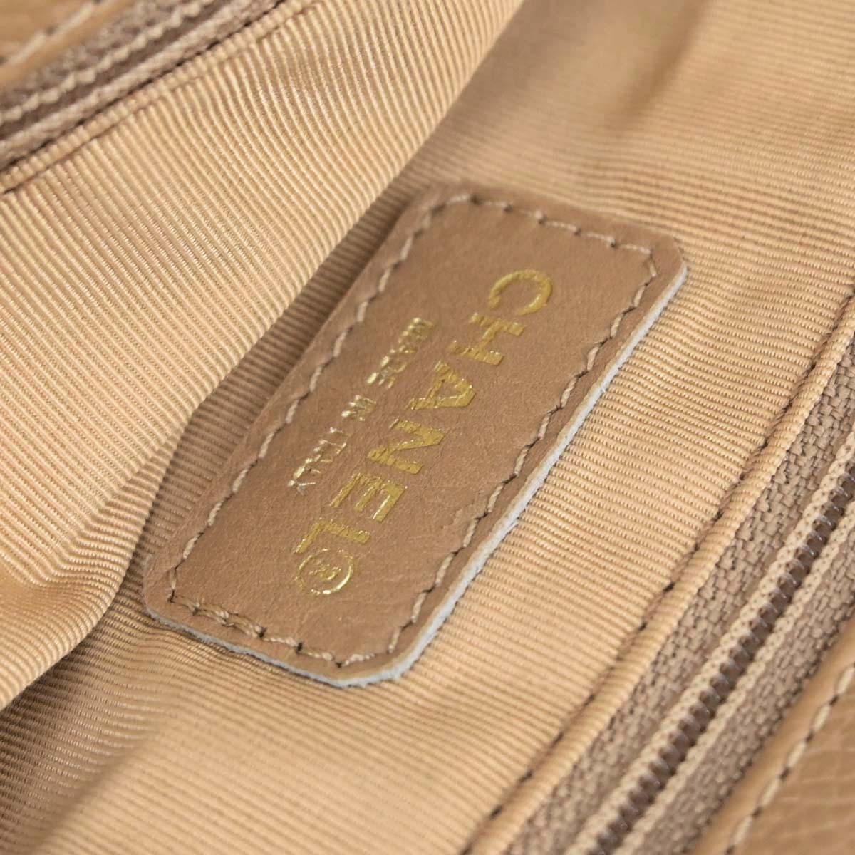 Chanel 2000-2002 Beige Calfskin Executive Cerf Tote Bag Handbag